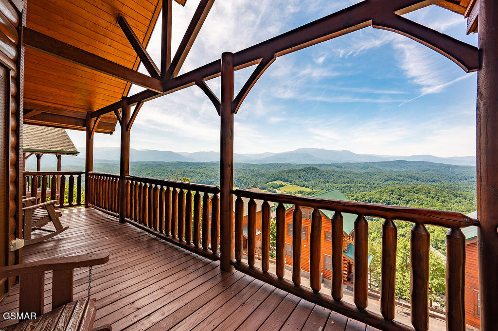 2214 Towering Hemlock Drive Sevierville TN 37876