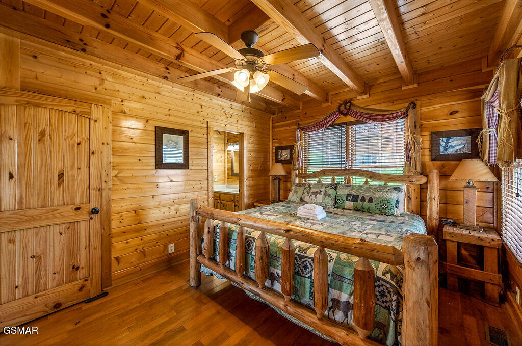 2214 Towering Hemlock Drive Sevierville TN 37876