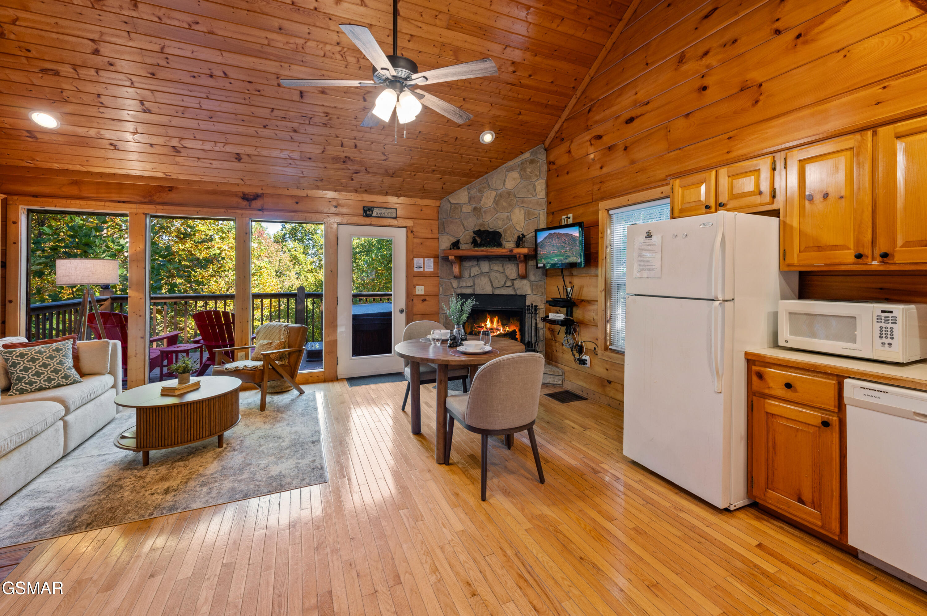 2461 Shady Creek Way Sevierville TN 37862