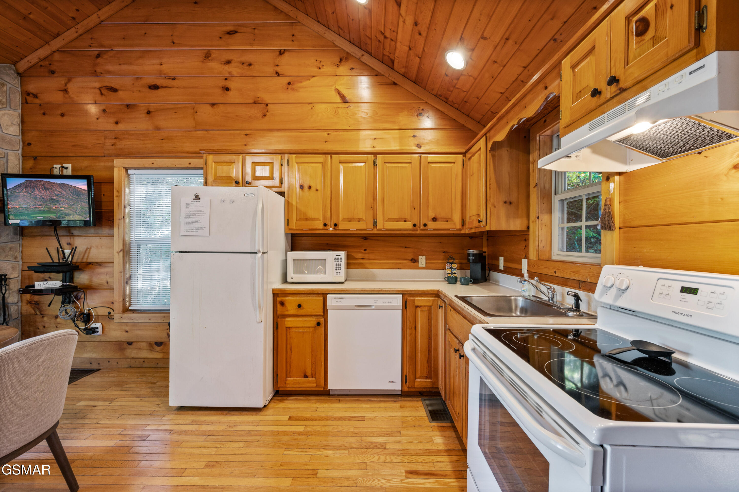 2461 Shady Creek Way Sevierville TN 37862