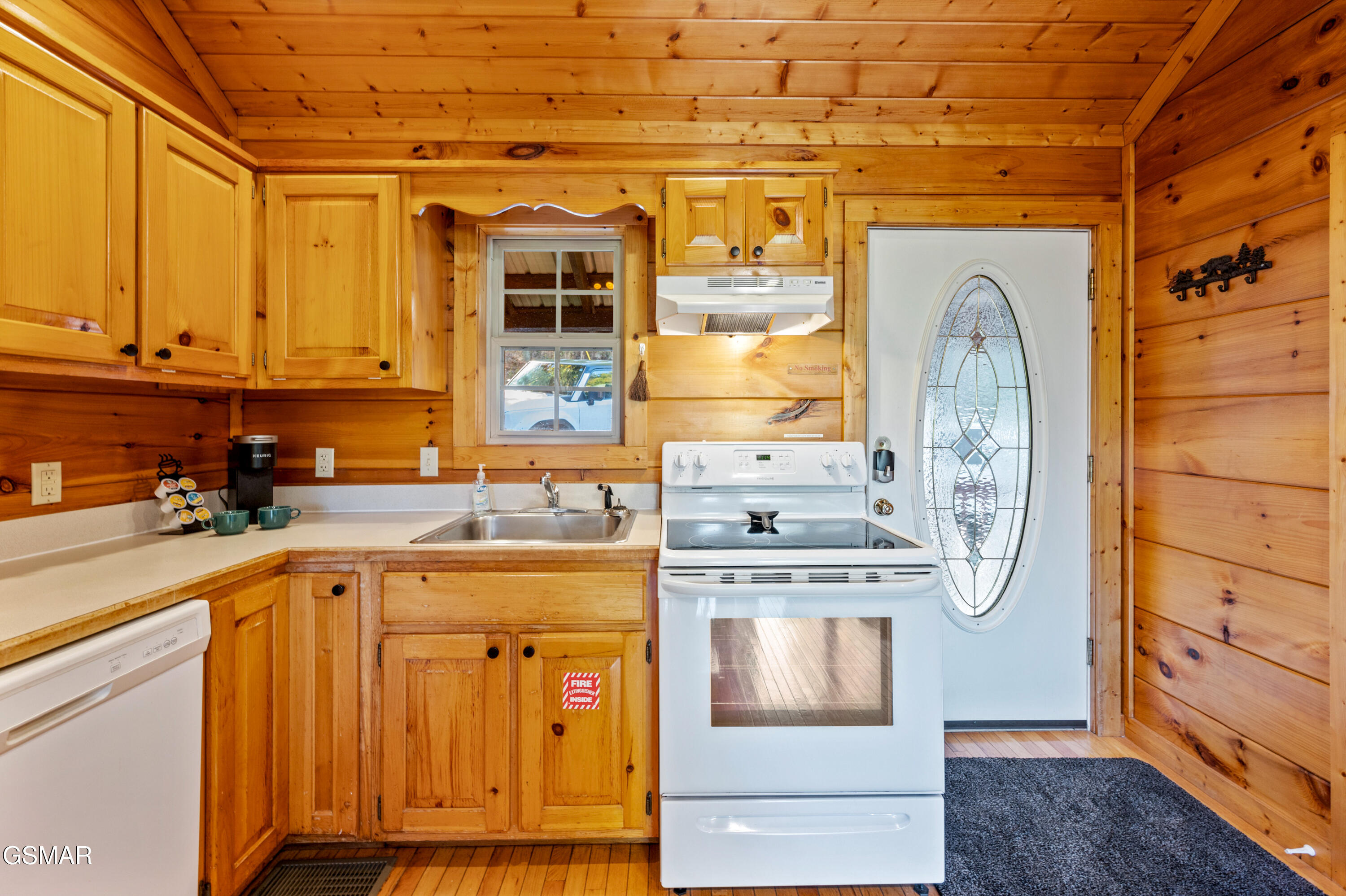 2461 Shady Creek Way Sevierville TN 37862