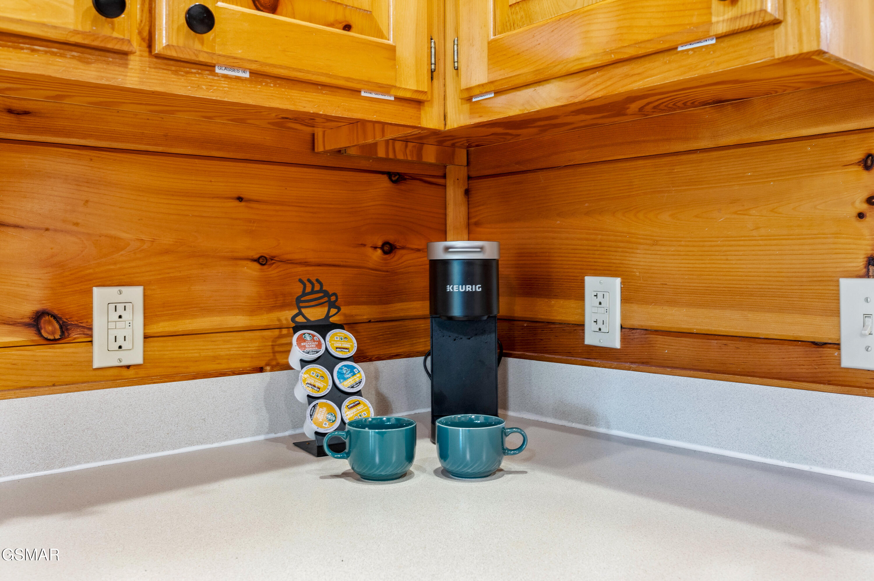 2461 Shady Creek Way Sevierville TN 37862