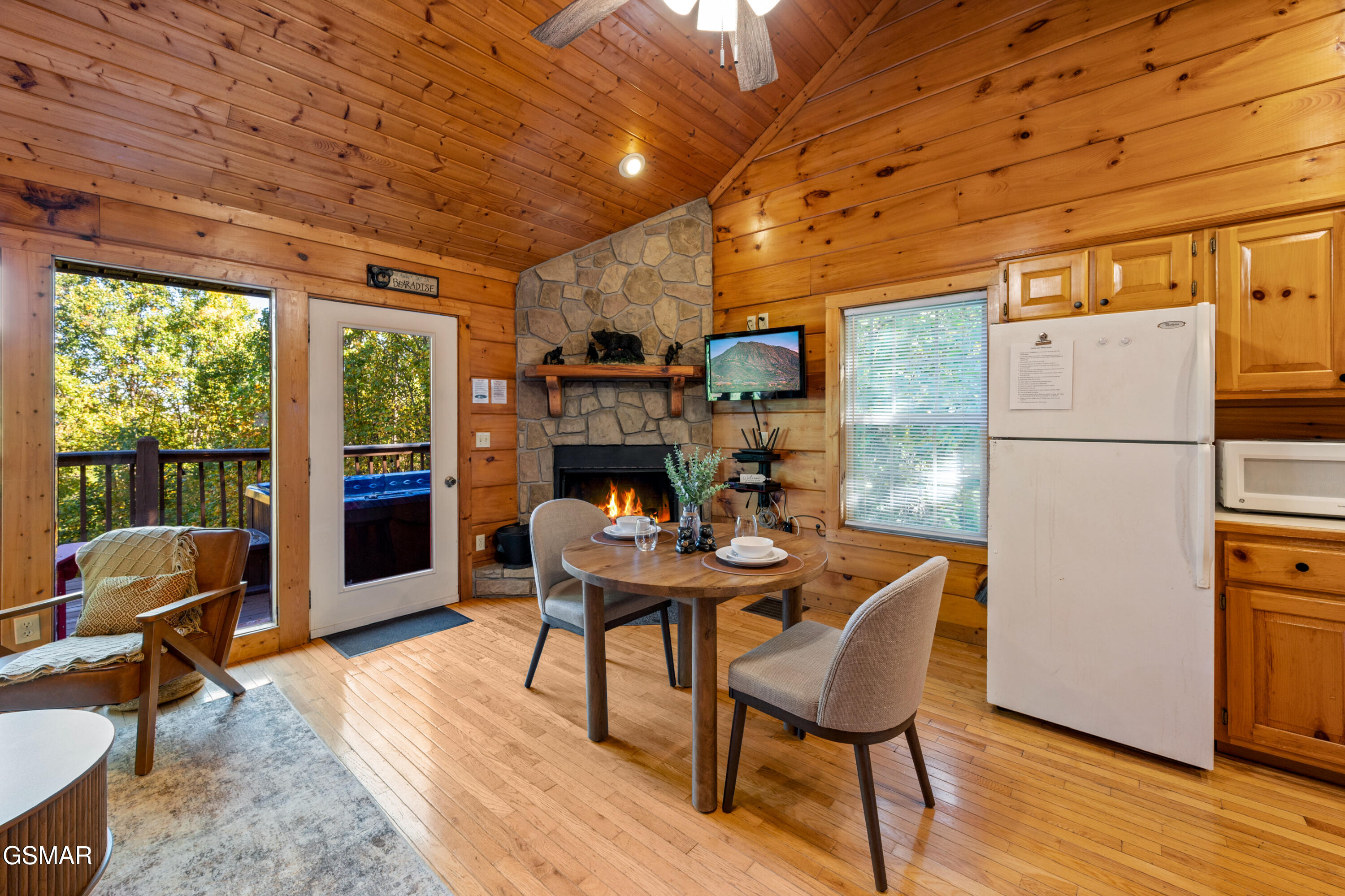 2461 Shady Creek Way Sevierville TN 37862
