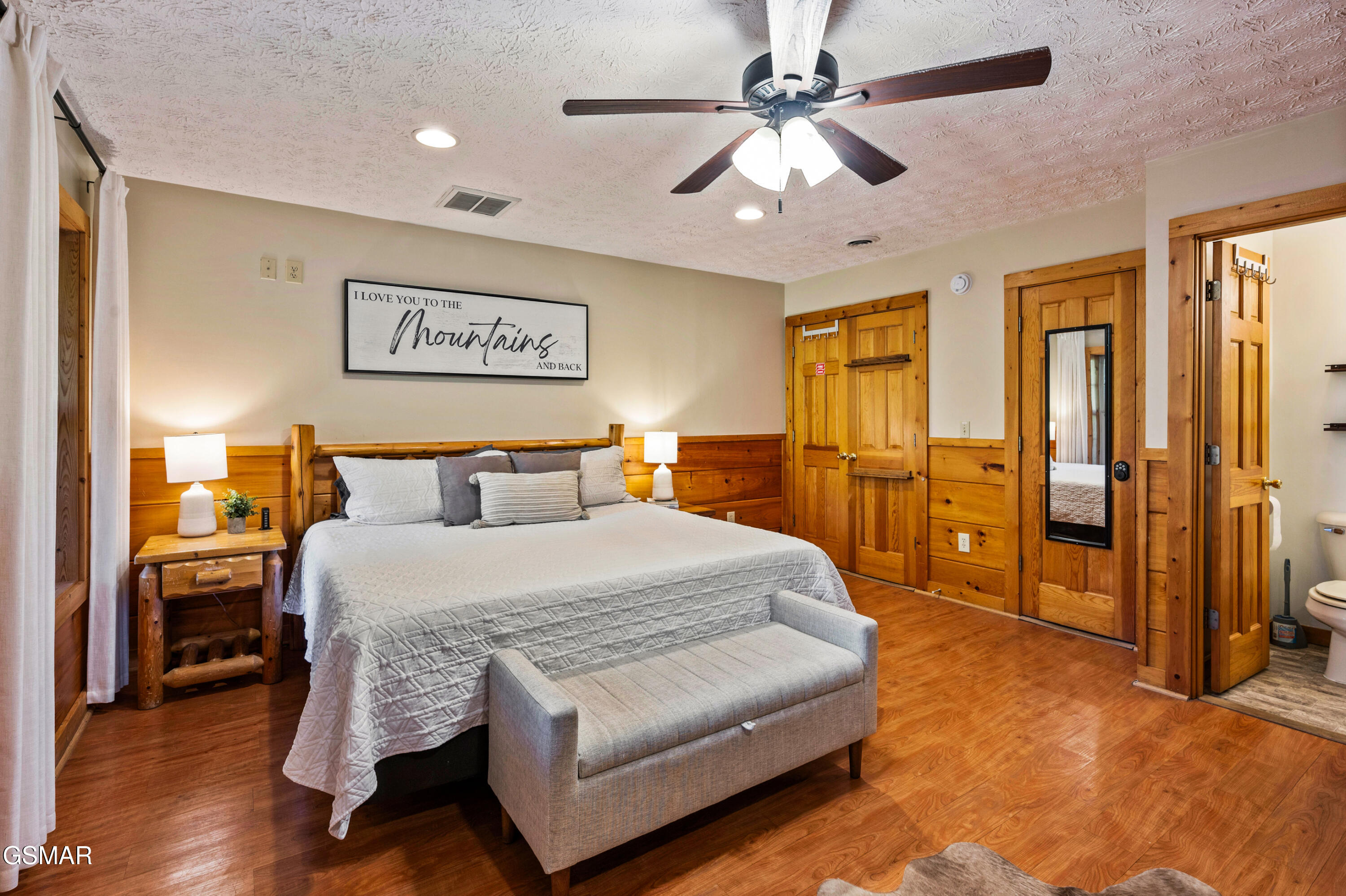 2461 Shady Creek Way Sevierville TN 37862