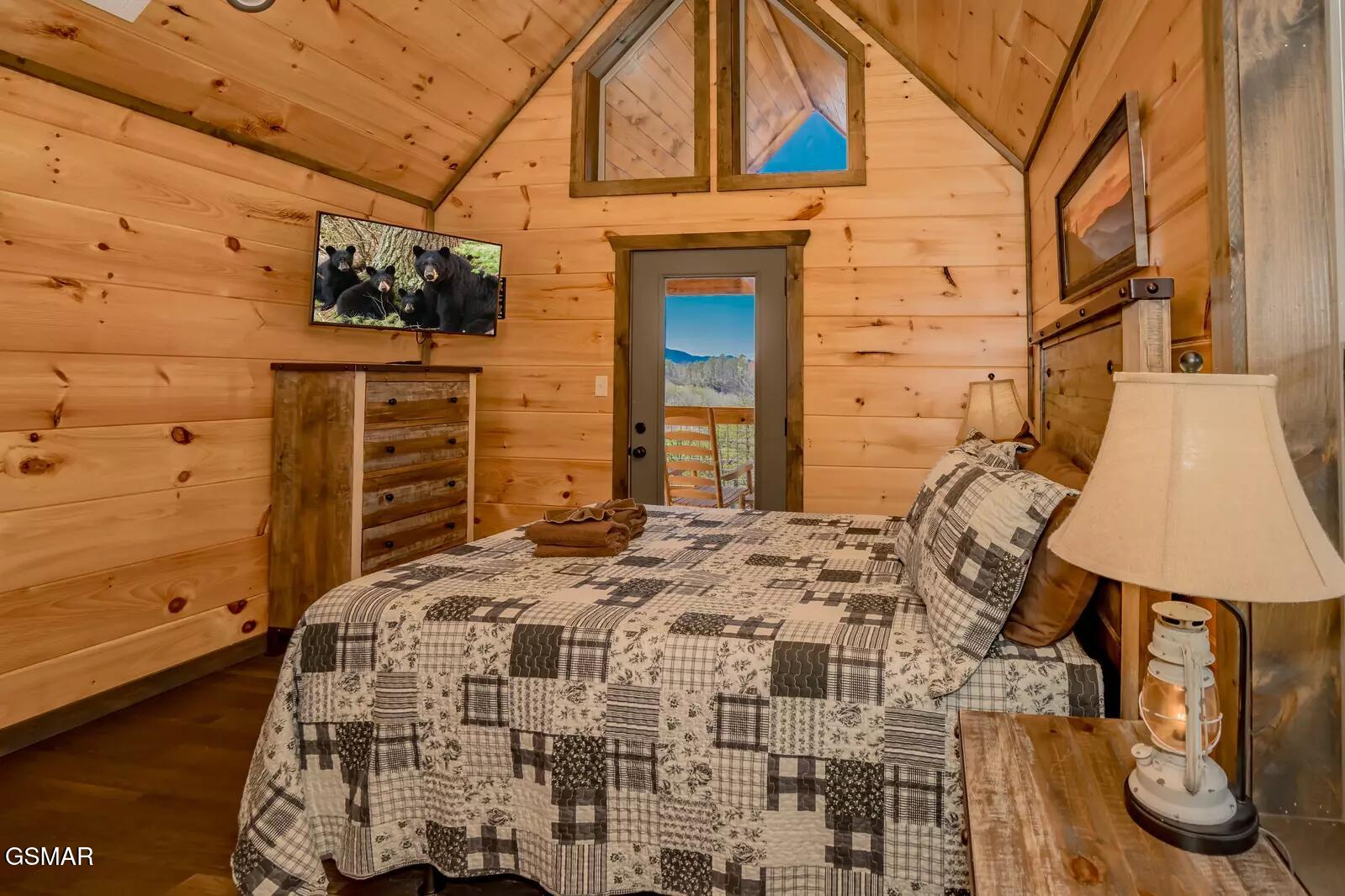 763 Ski View Lane Sevierville TN 37876