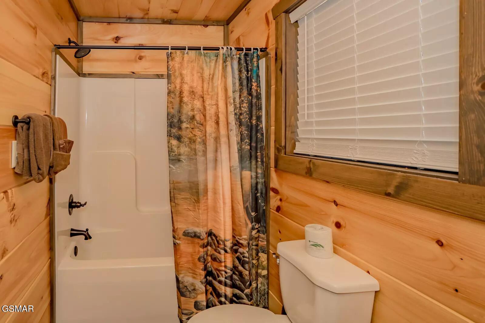 763 Ski View Lane Sevierville TN 37876