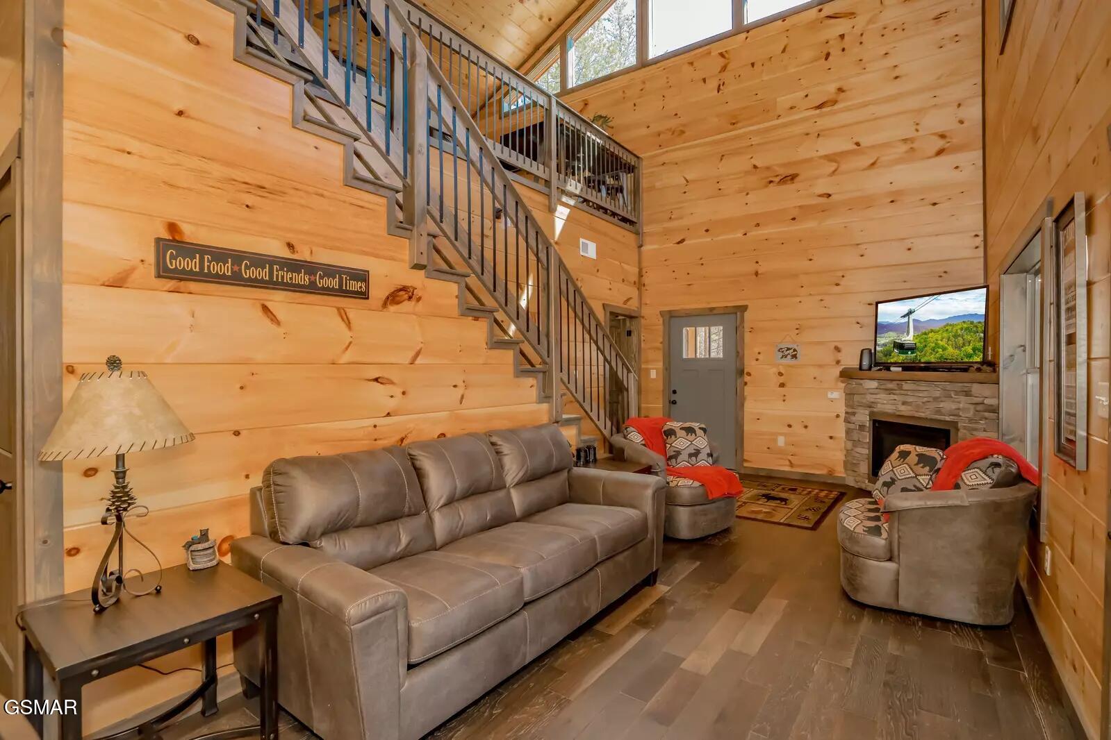 763 Ski View Lane Sevierville TN 37876