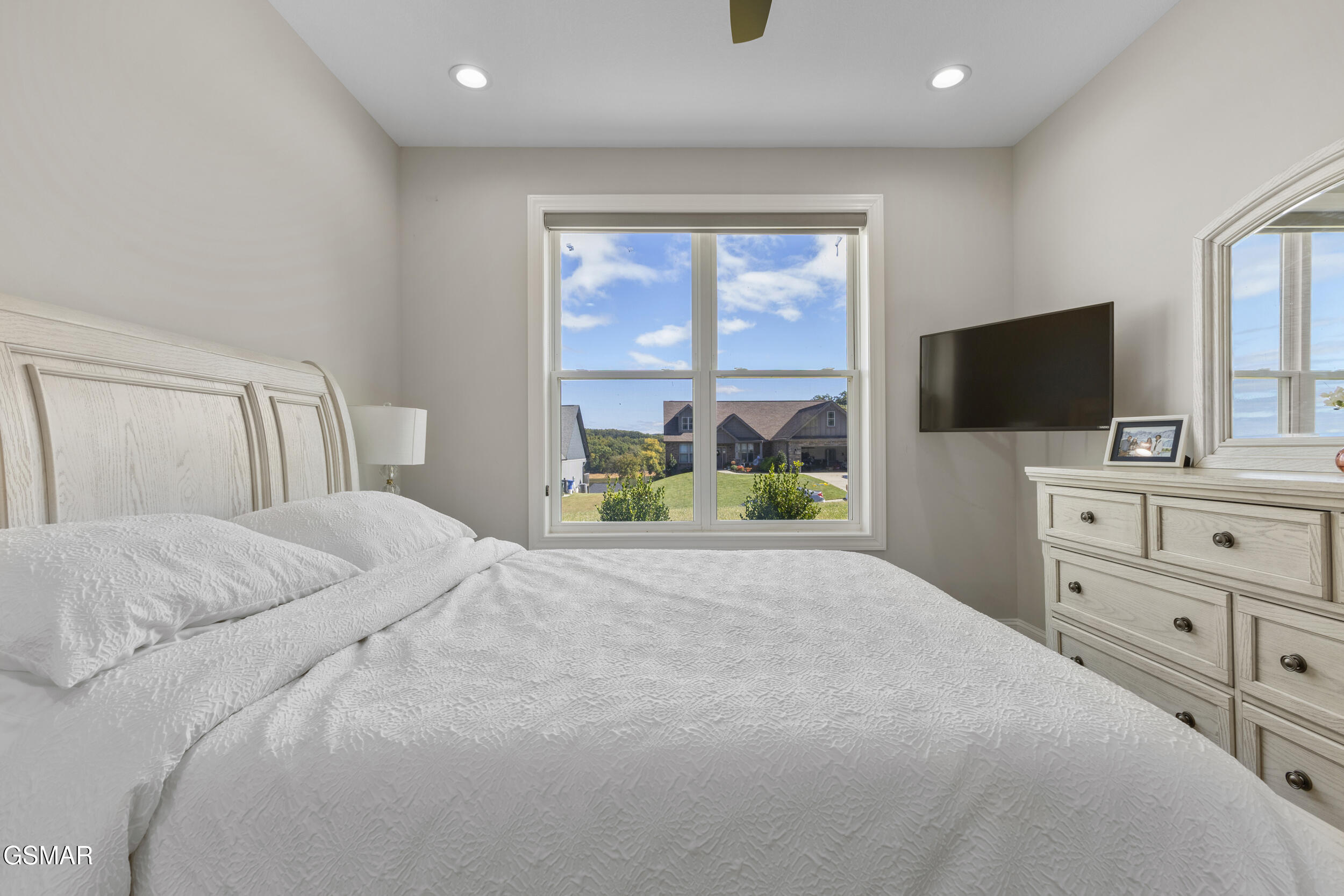 2579 Shoreline Vista Morristown TN 37814