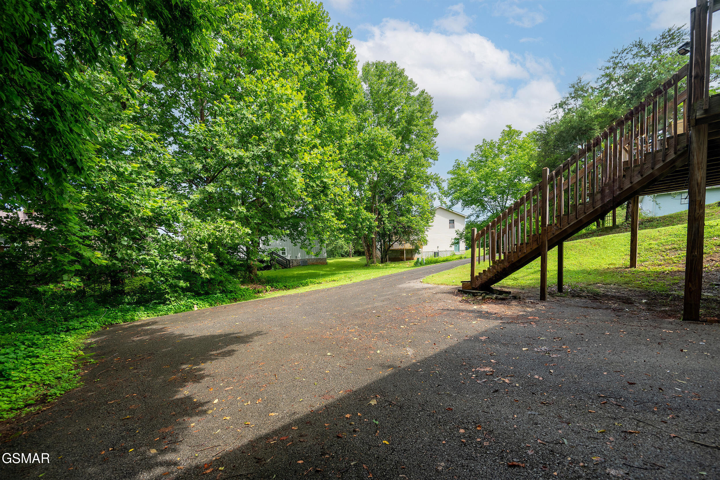 1864 Allensville Ridge Sevierville TN 37876