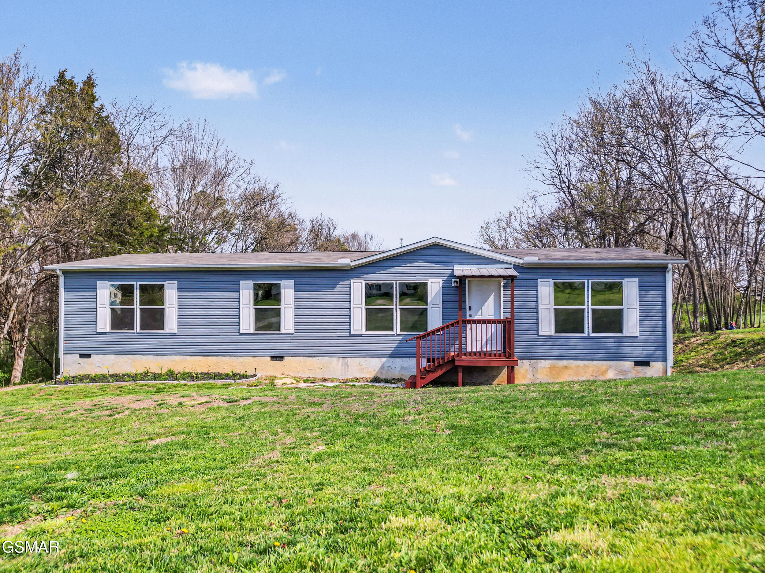 1316 Blue Spruce Way Newport TN 37821
