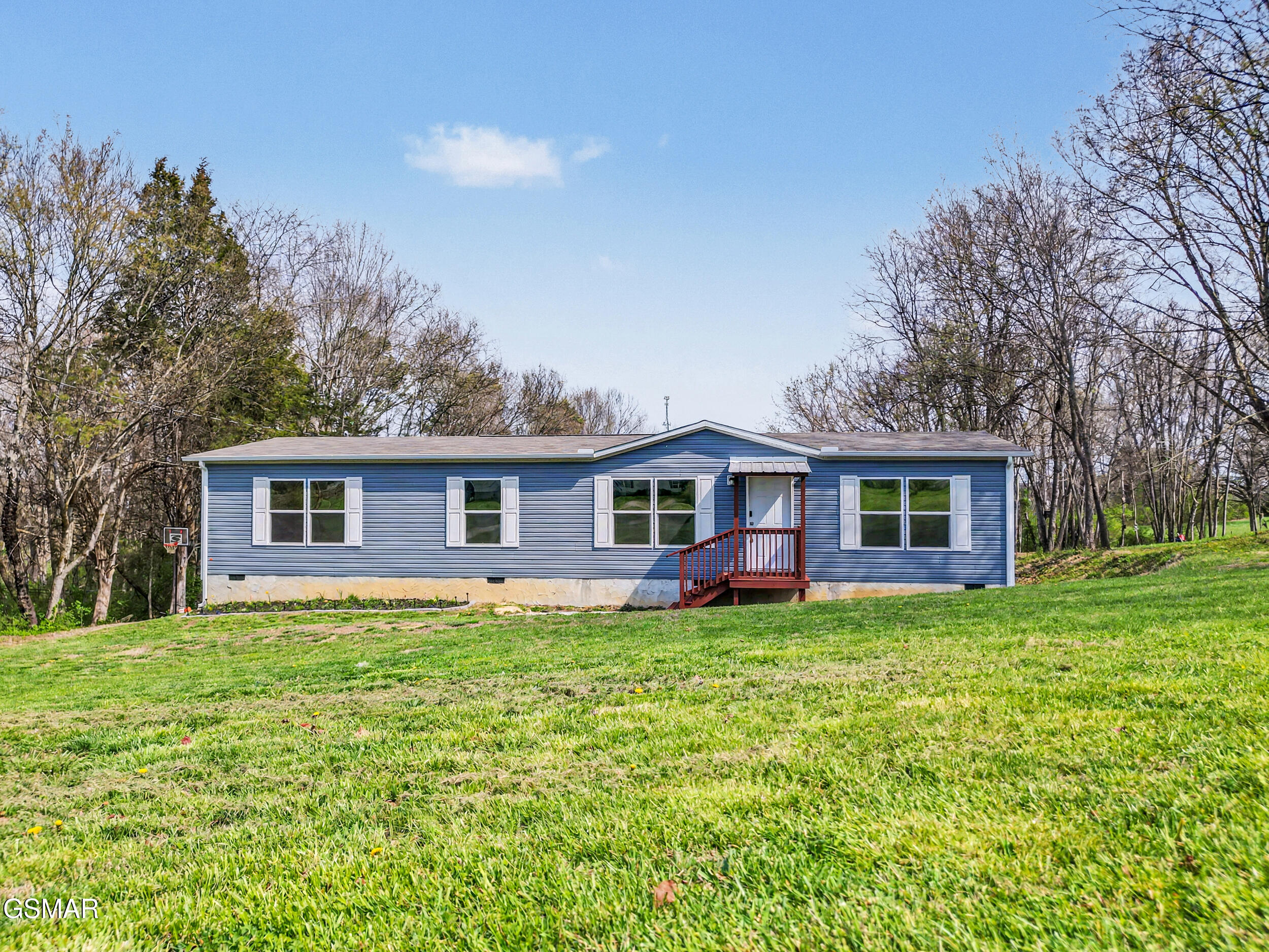 1316 Blue Spruce Way Newport TN 37821