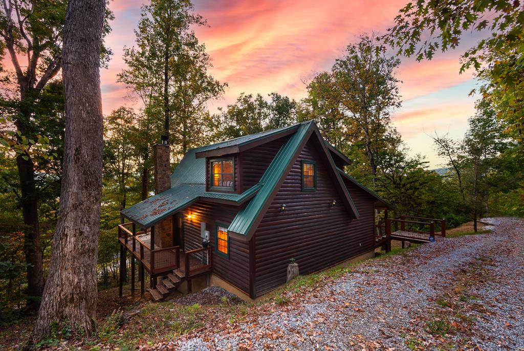 3769 Clabo Mountain Way Sevierville TN 37862