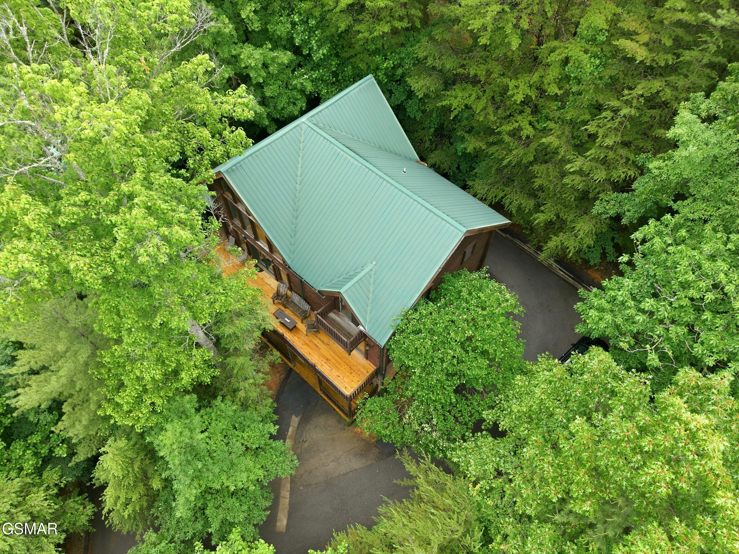 2920 Raven Fork Circle Sevierville TN 37876