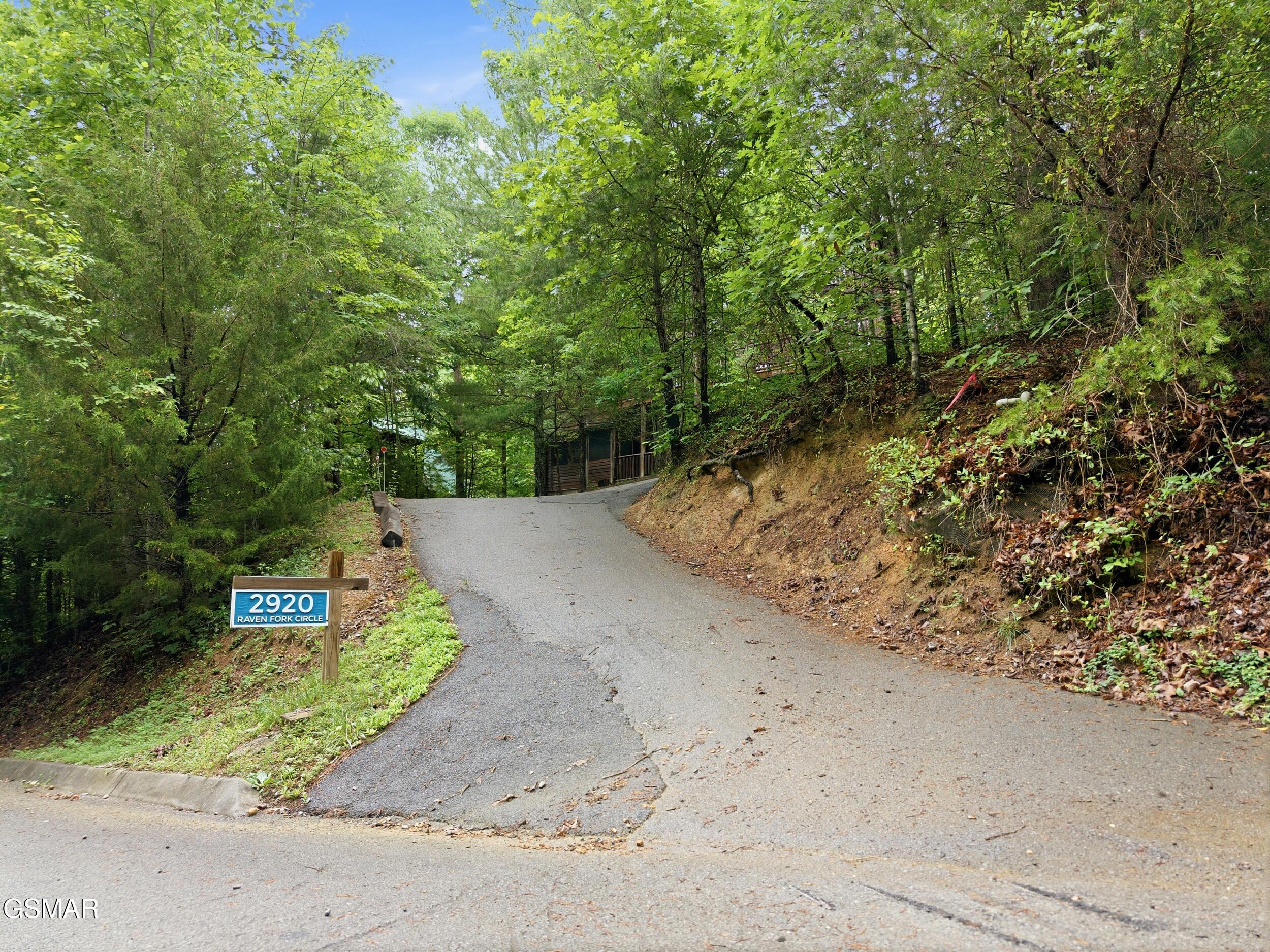2920 Raven Fork Circle Sevierville TN 37876