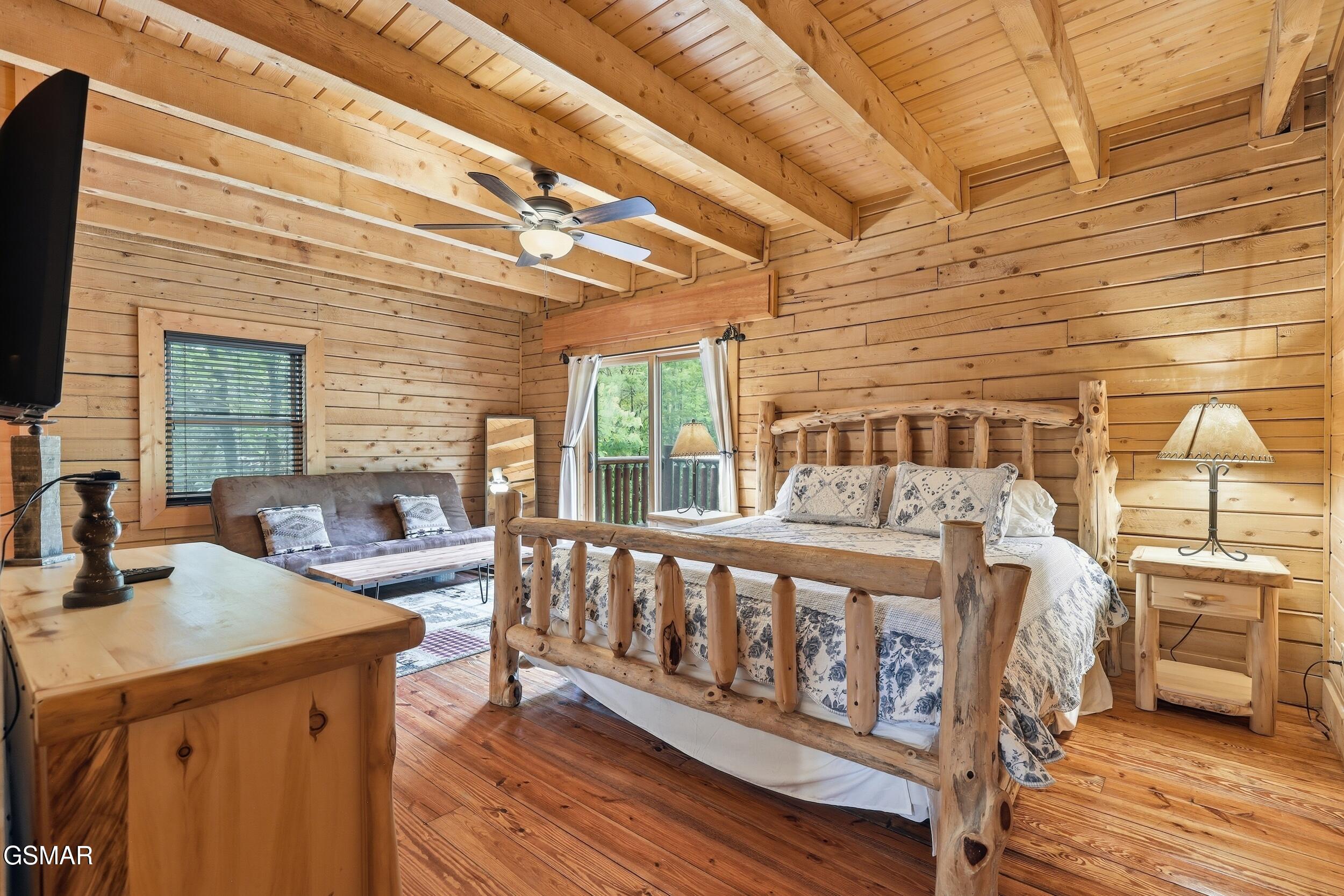 2920 Raven Fork Circle Sevierville TN 37876