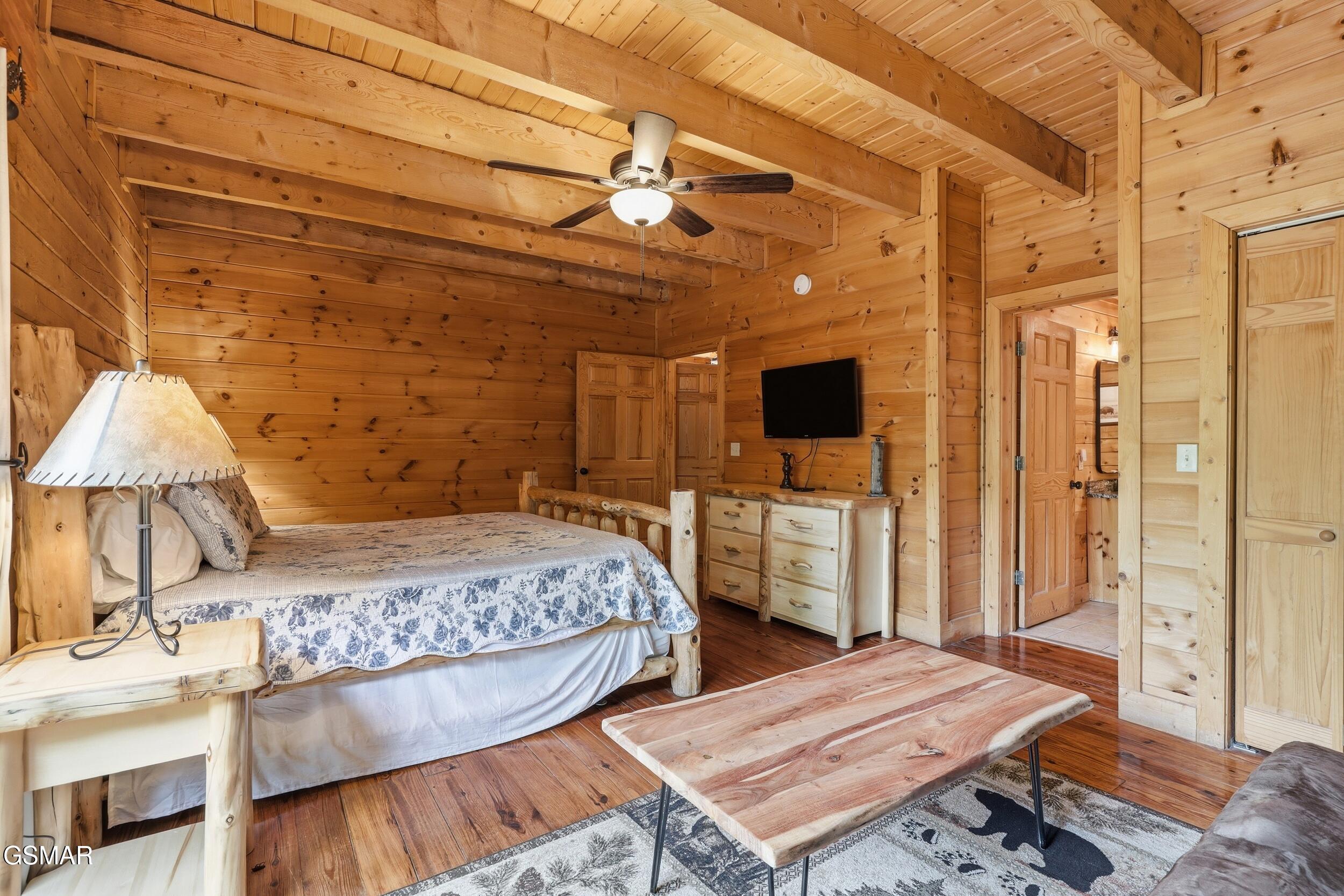 2920 Raven Fork Circle Sevierville TN 37876