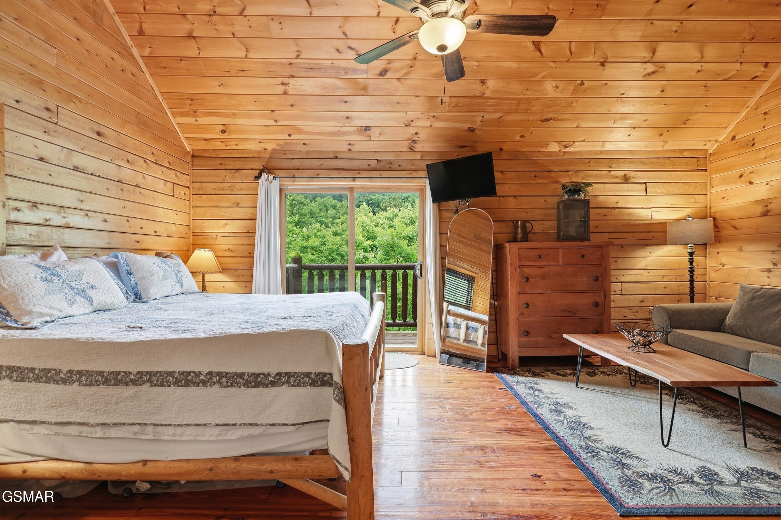 2920 Raven Fork Circle Sevierville TN 37876