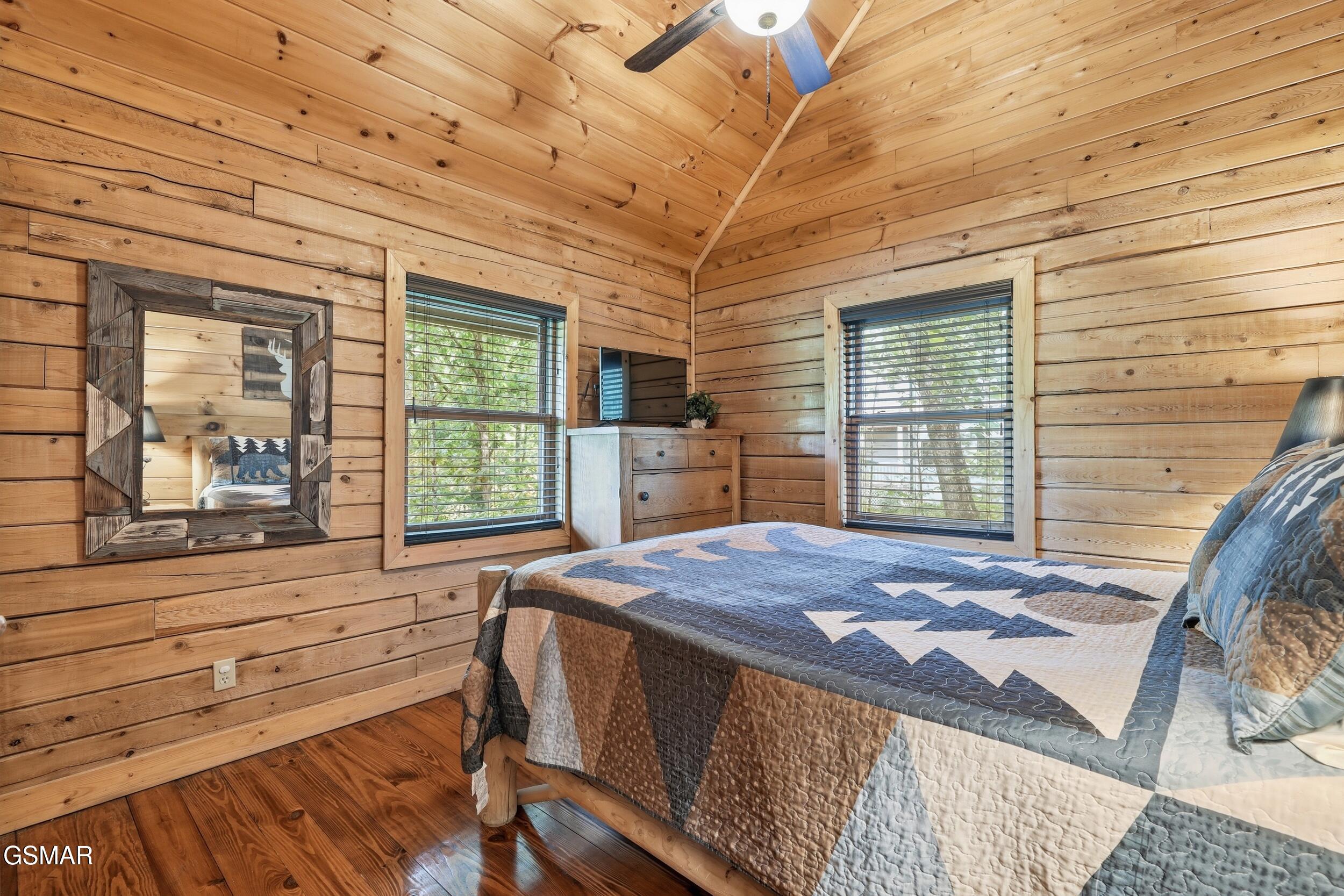 2920 Raven Fork Circle Sevierville TN 37876