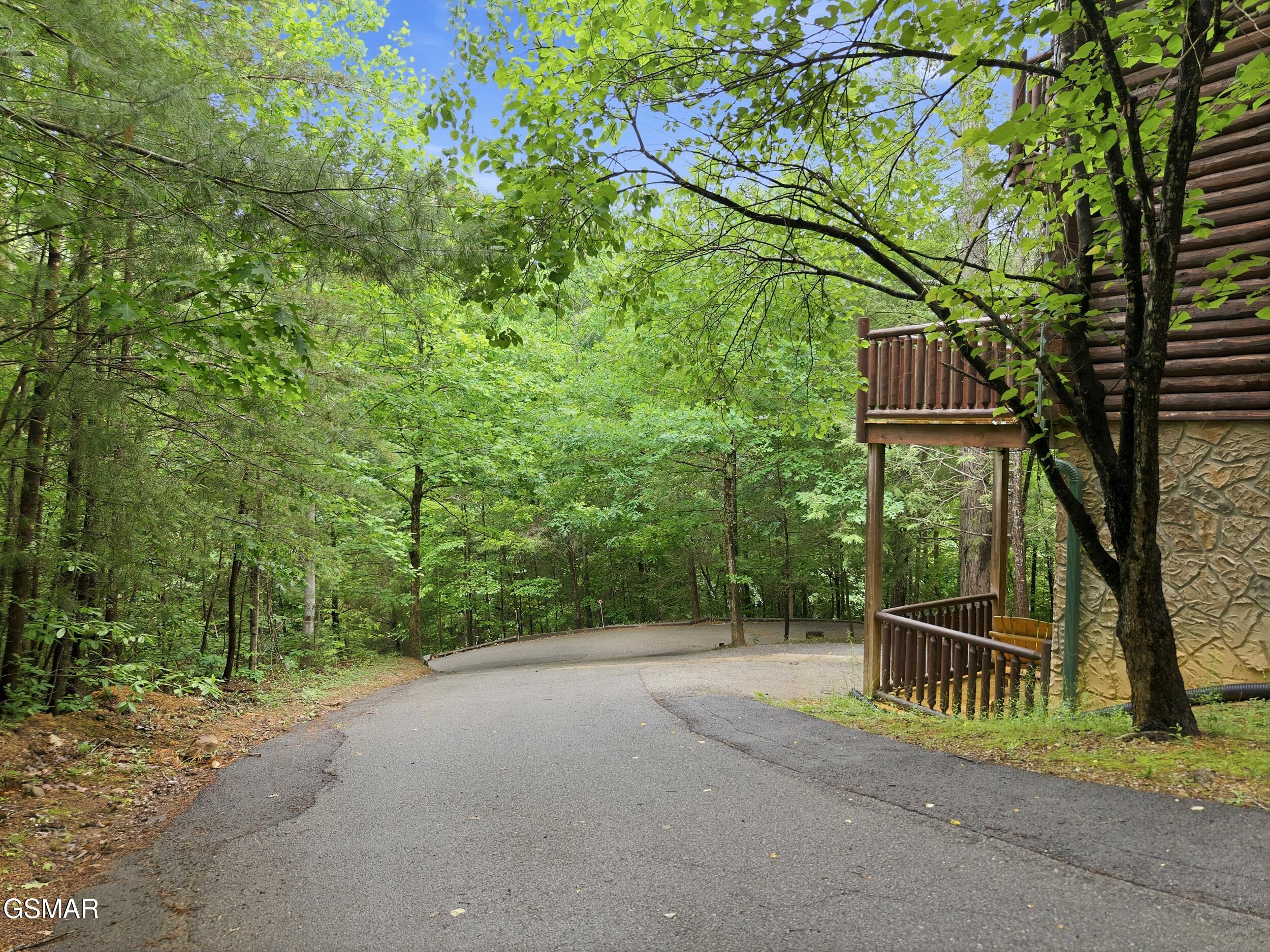 2920 Raven Fork Circle Sevierville TN 37876