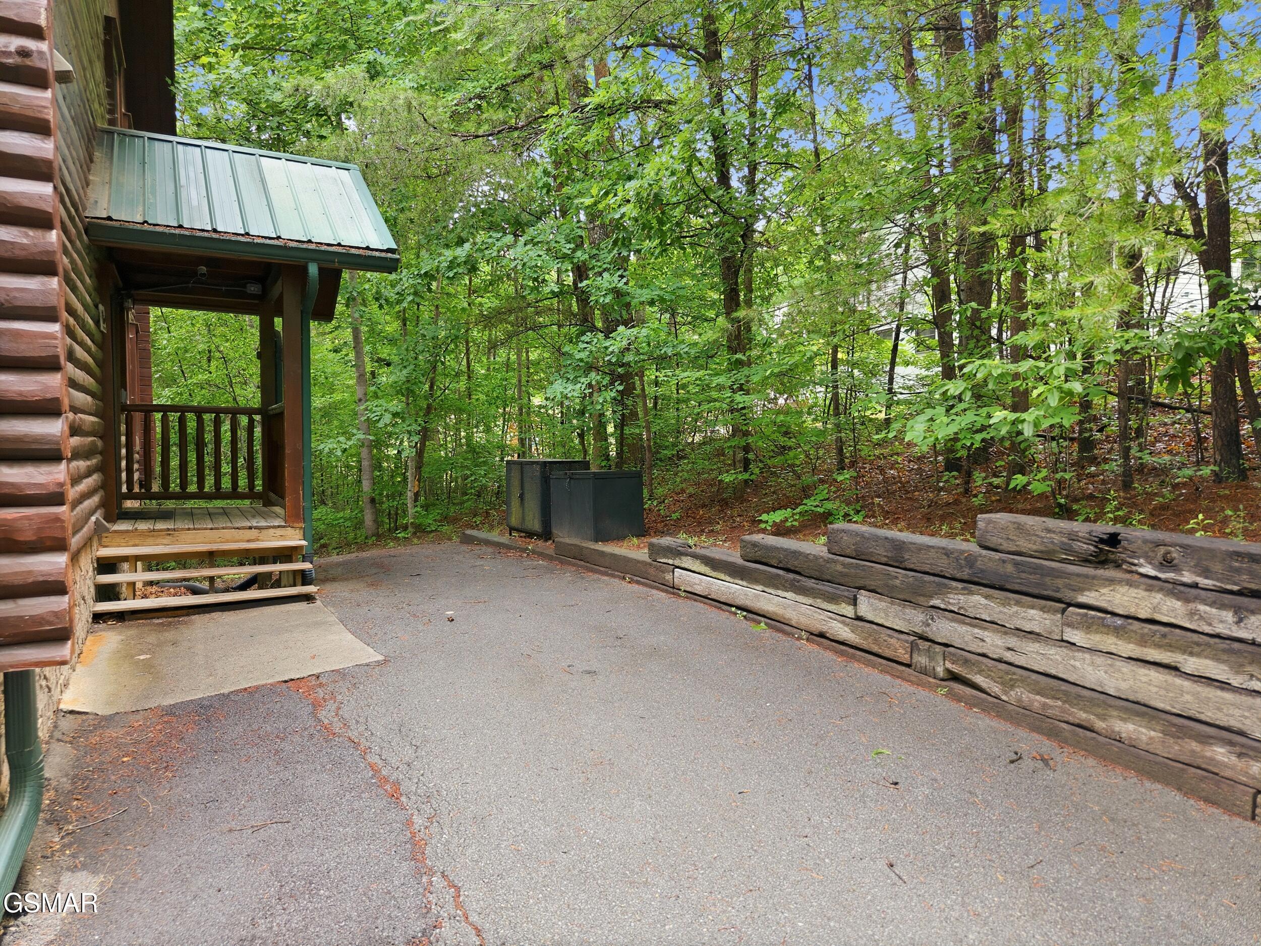 2920 Raven Fork Circle Sevierville TN 37876