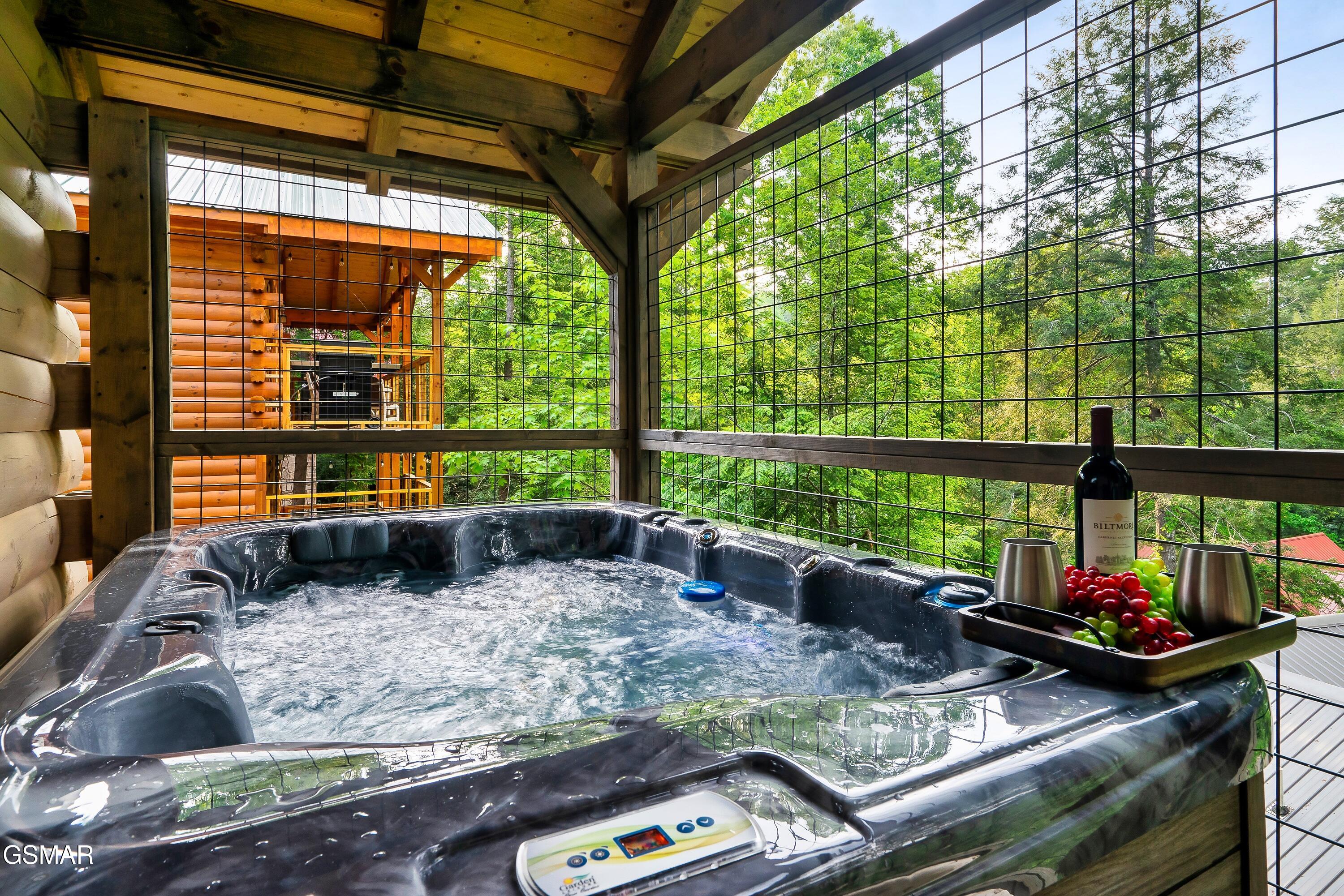 1637 Misty Hollow Way Gatlinburg TN 37738