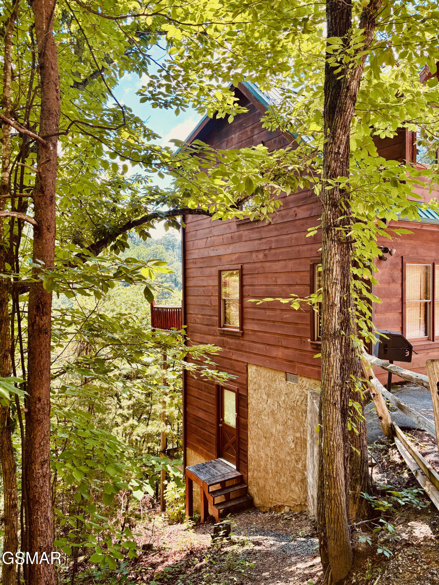 806 Ski View Lane Sevierville TN 37876
