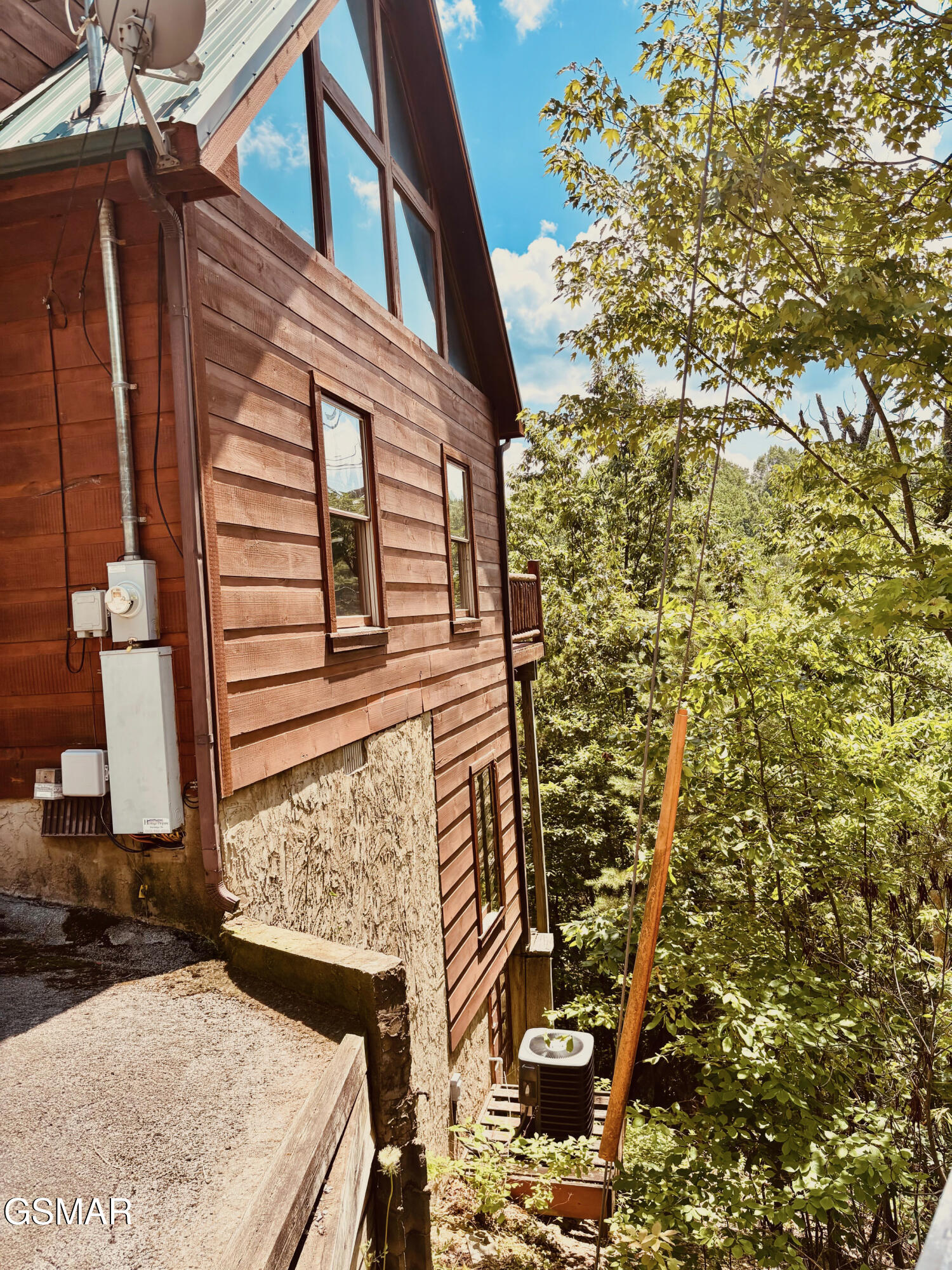 806 Ski View Lane Sevierville TN 37876