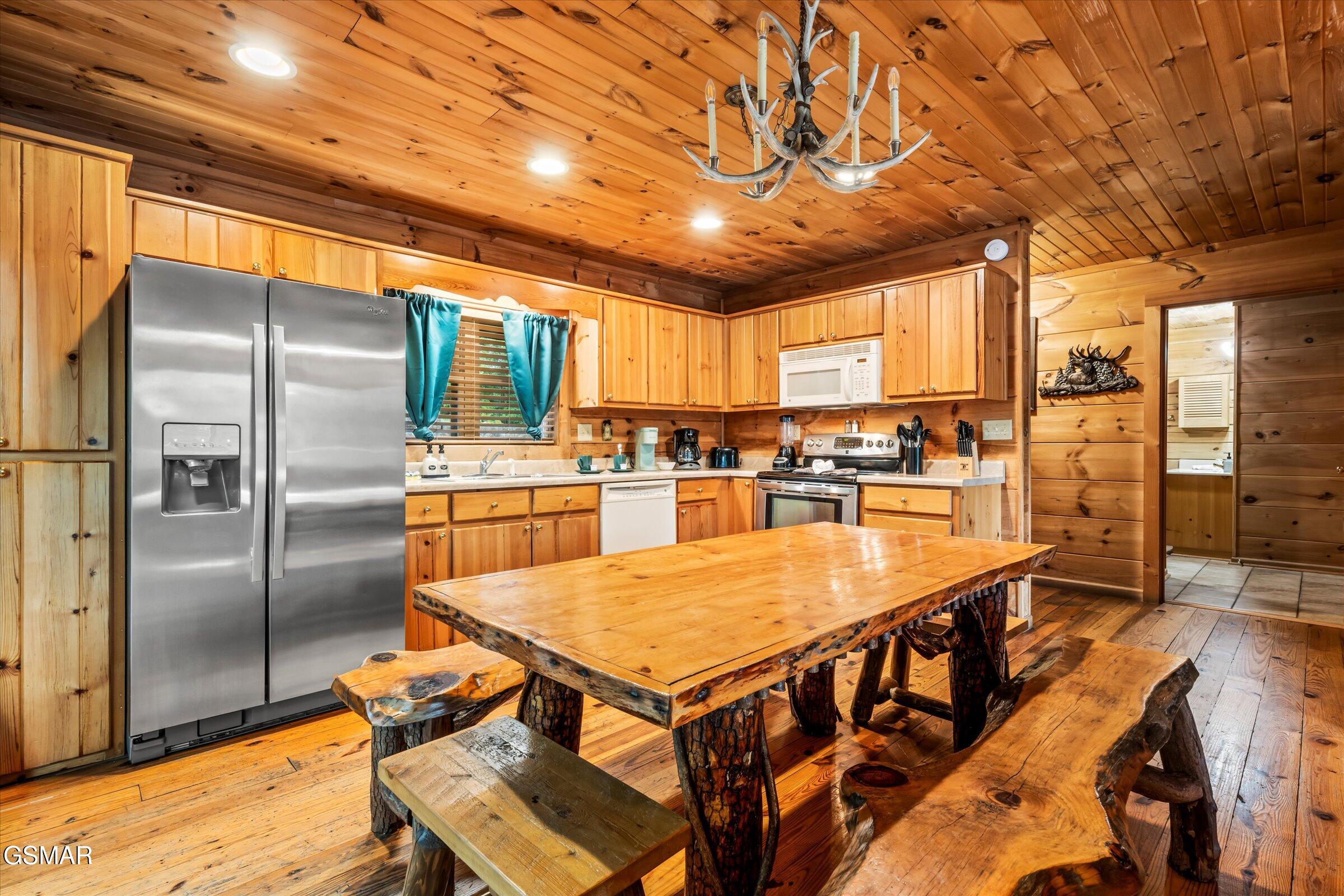 4160 Chamberlain Lane Sevierville TN 37862