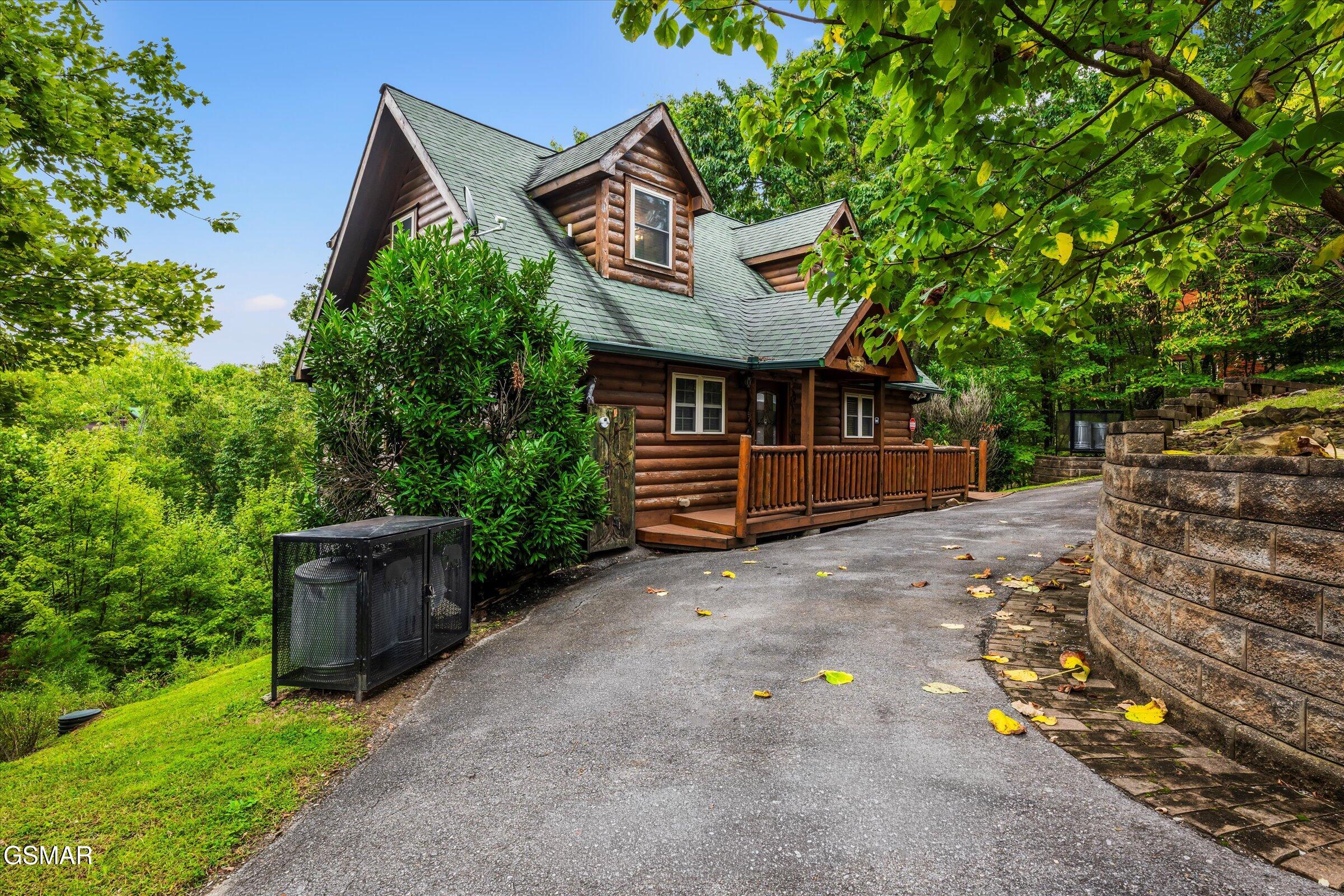 4160 Chamberlain Lane Sevierville TN 37862