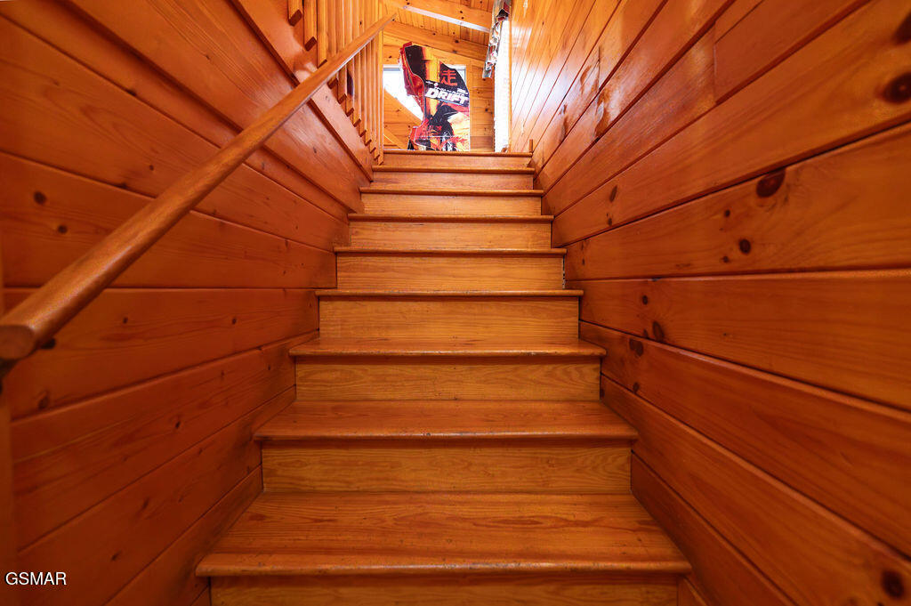 644 Gatlinburg Falls Way Gatlinburg TN 37738