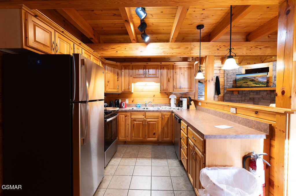 644 Gatlinburg Falls Way Gatlinburg TN 37738