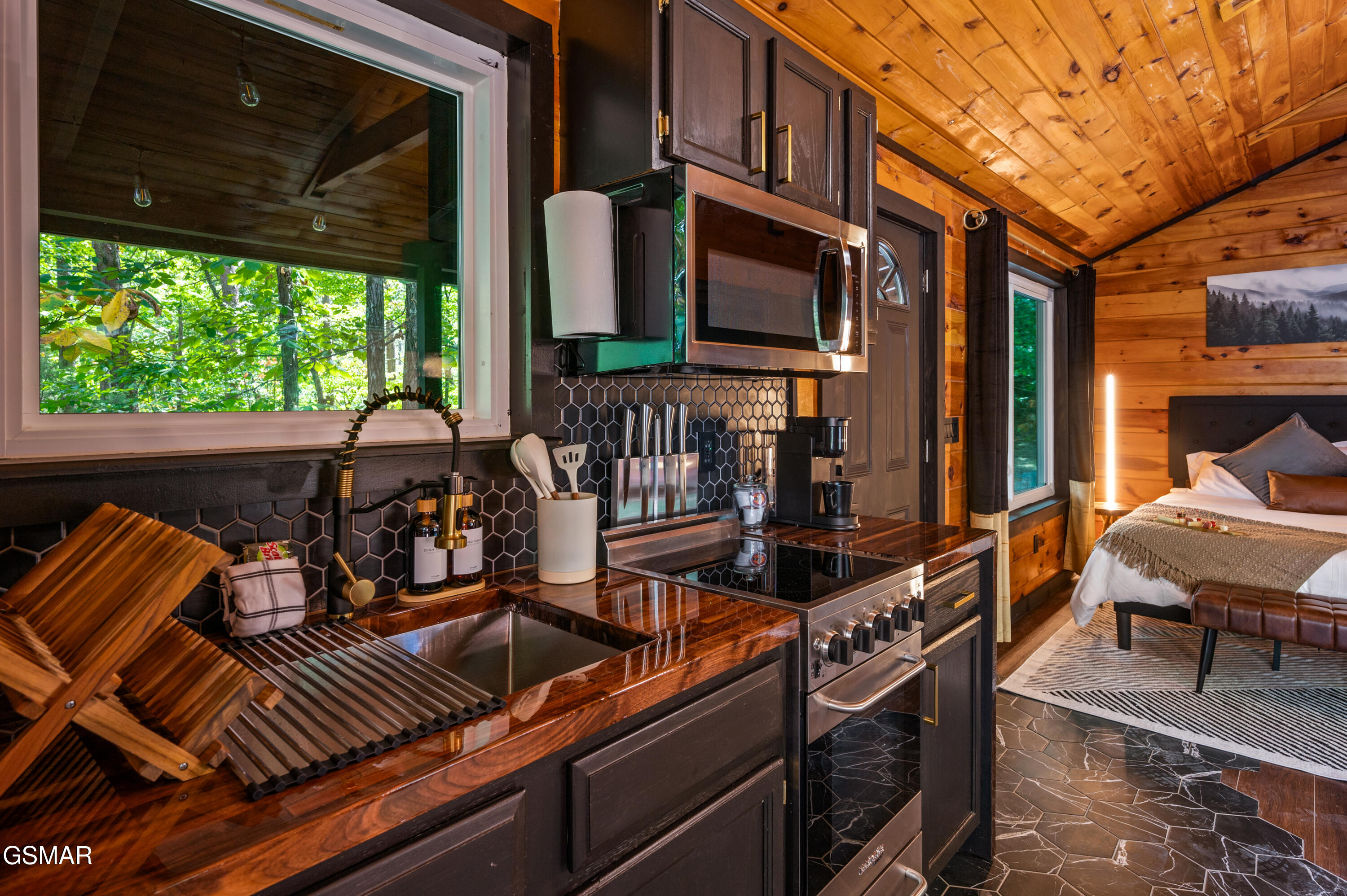 3758 Old Thomas Cross Road Sevierville TN 37876