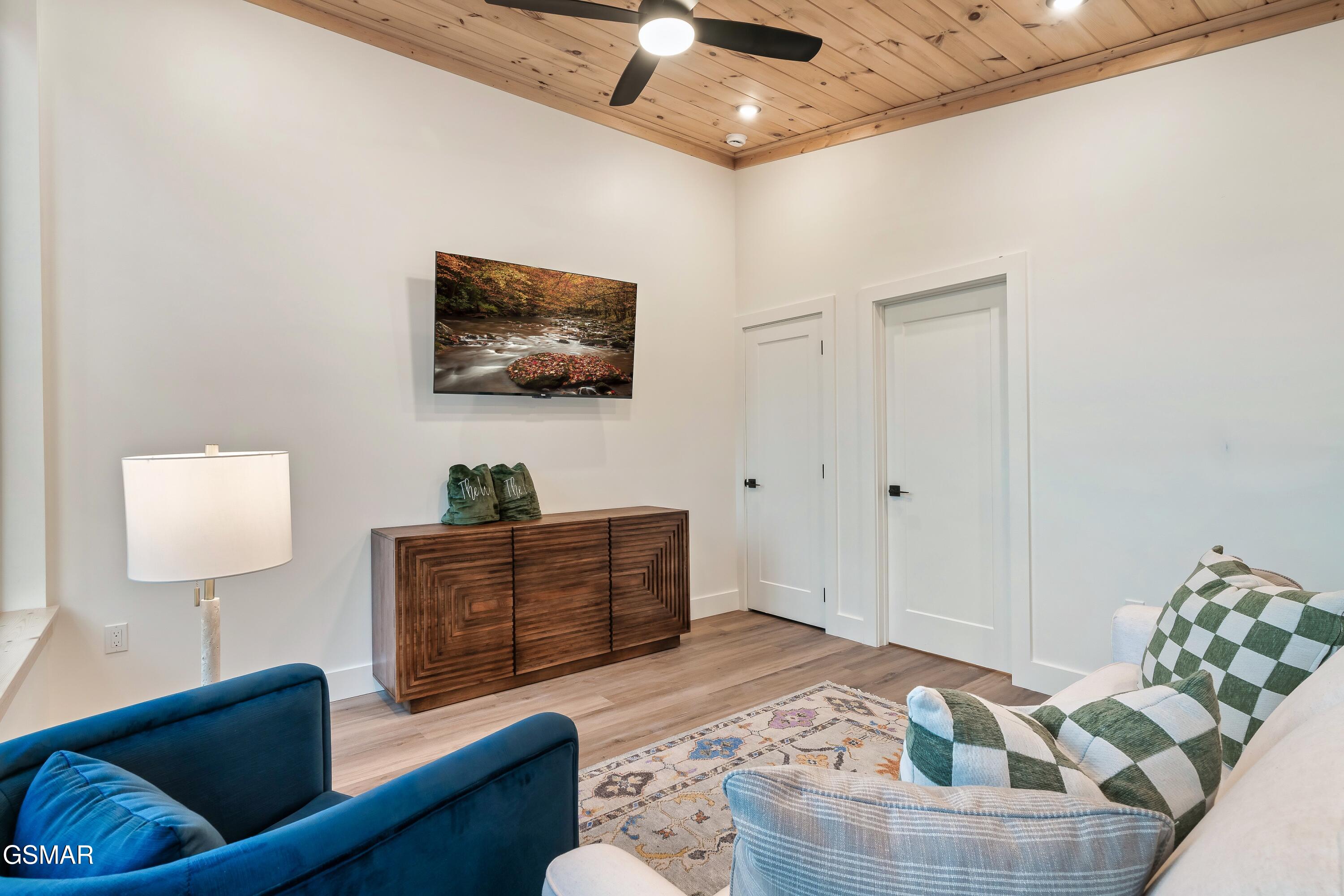 1665 Paulas Huskey Circle Sevierville TN 37876