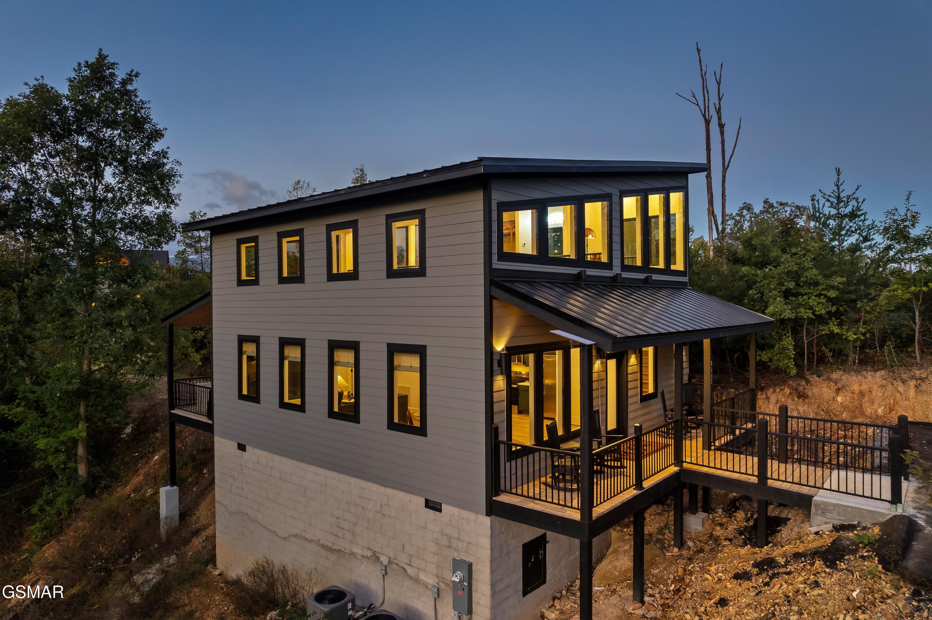 1665 Paulas Huskey Circle Sevierville TN 37876