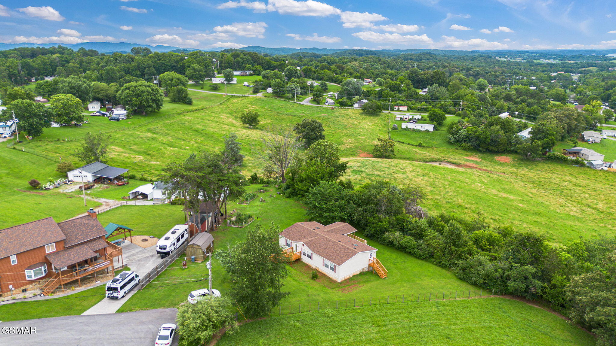 802 Holbert Lane Kodak TN 37764