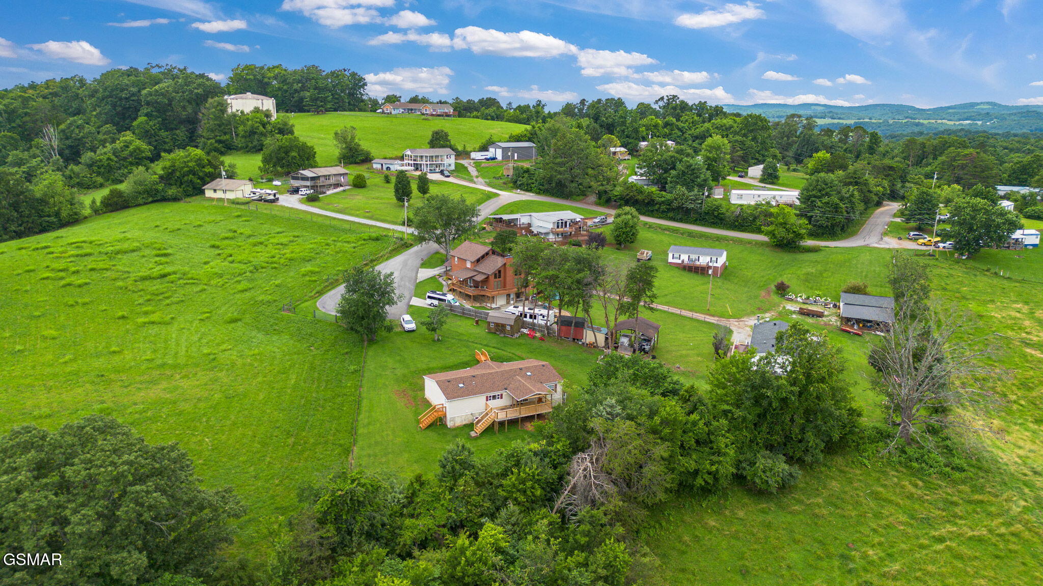 802 Holbert Lane Kodak TN 37764