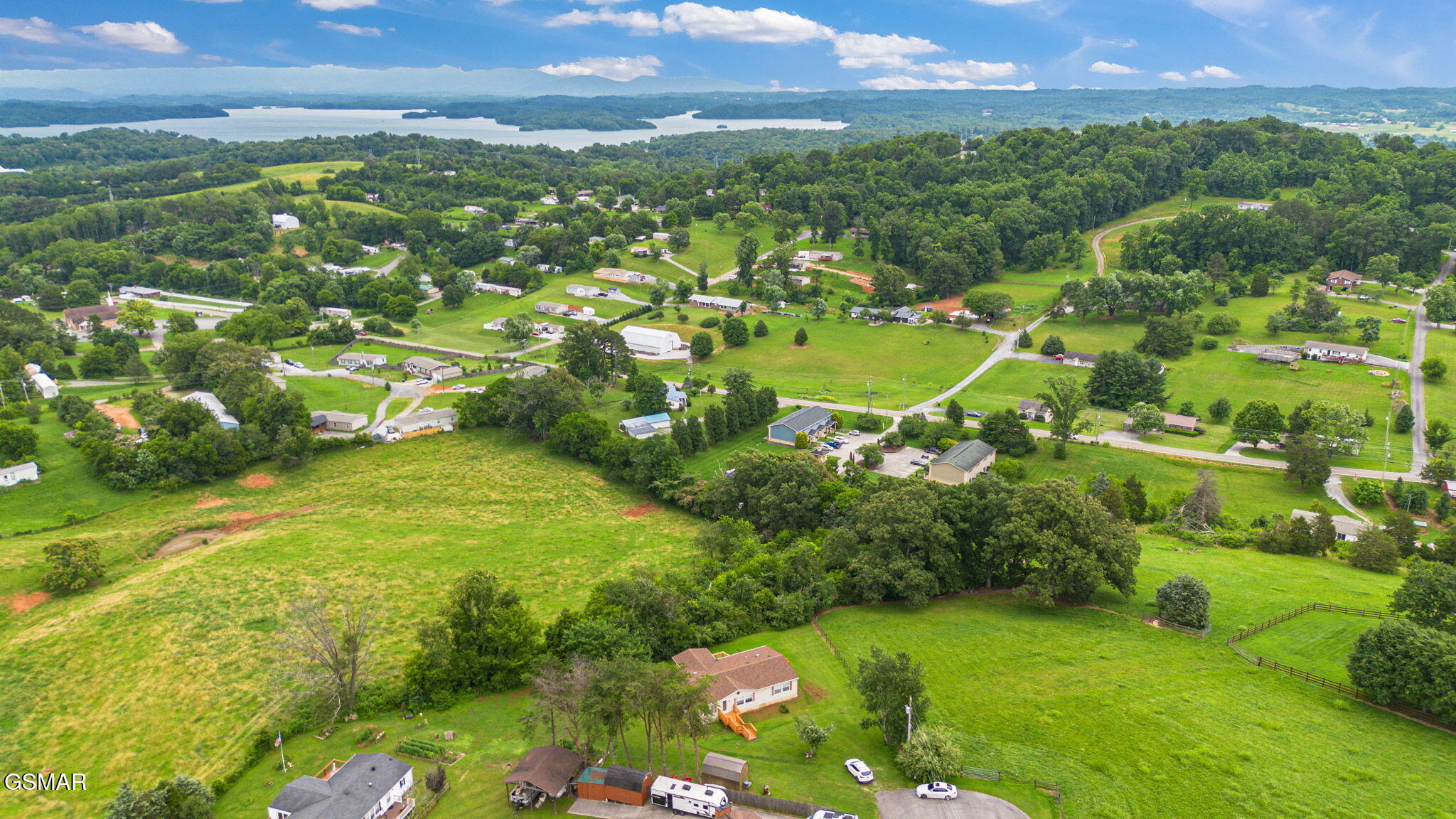802 Holbert Lane Kodak TN 37764