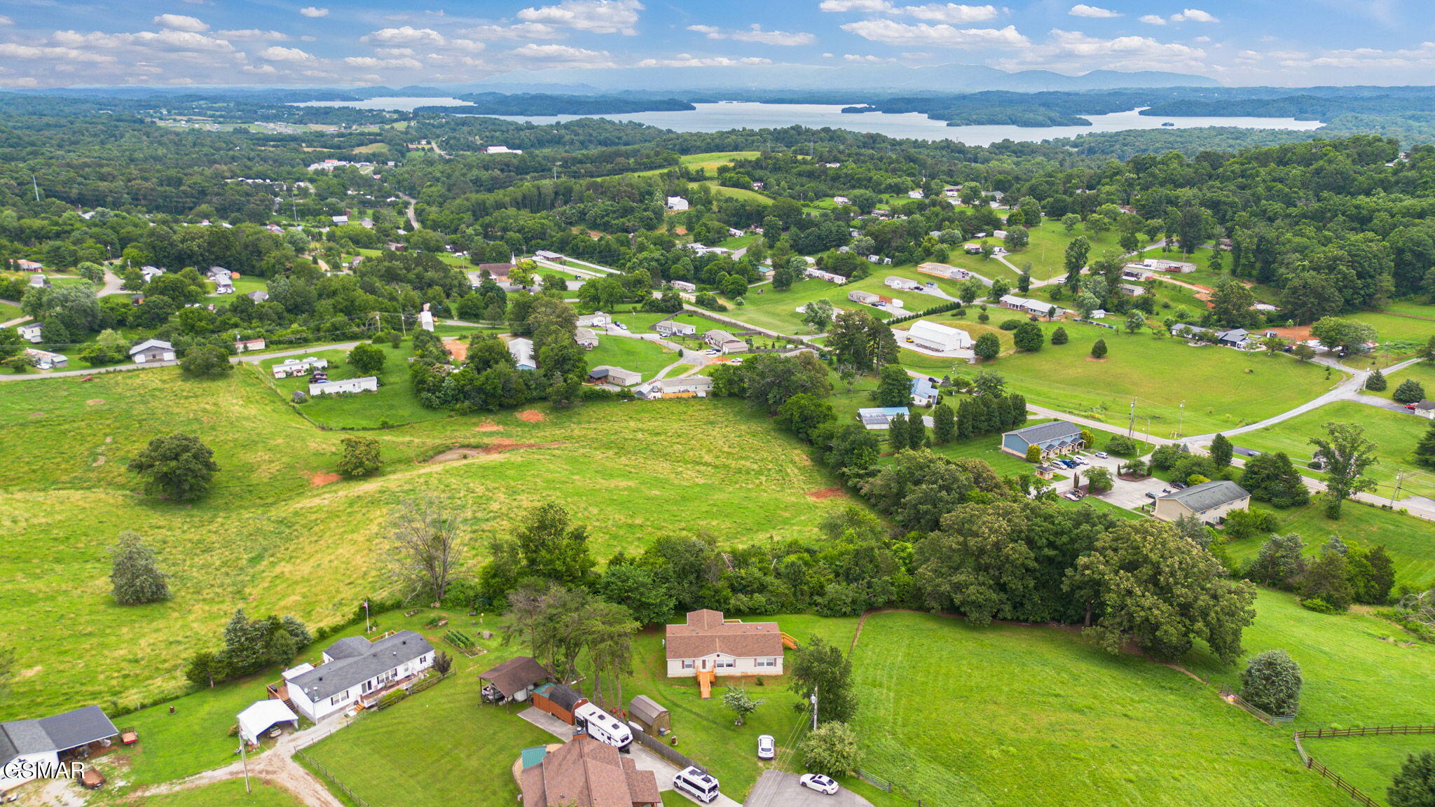 802 Holbert Lane Kodak TN 37764