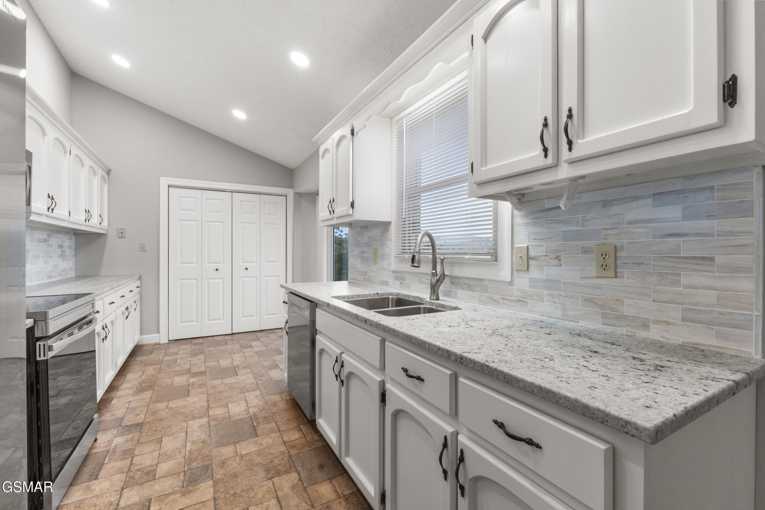 4801 Harbor Drive Morristown TN 37814