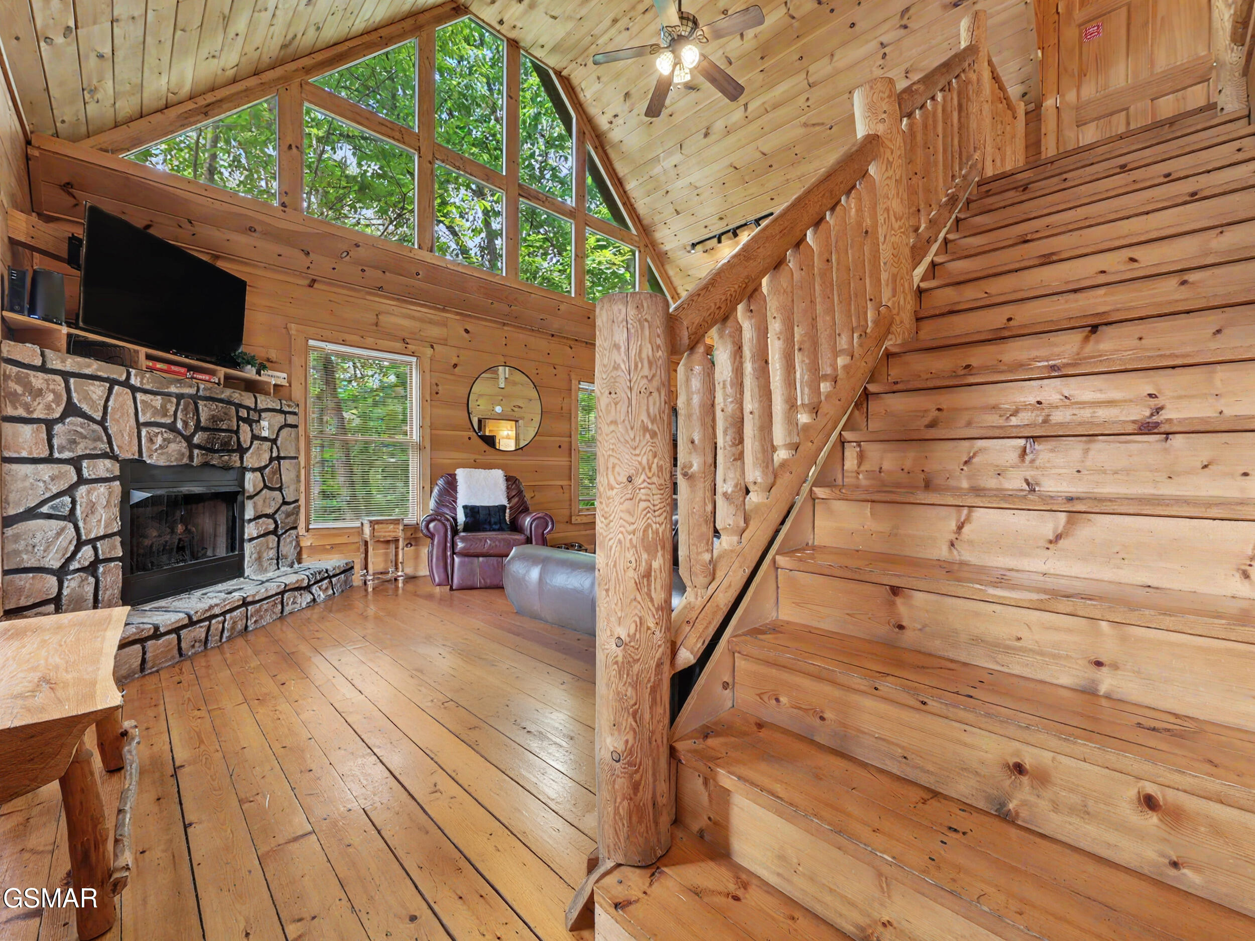 2434 N North School House Gap Road Sevierville TN 37876