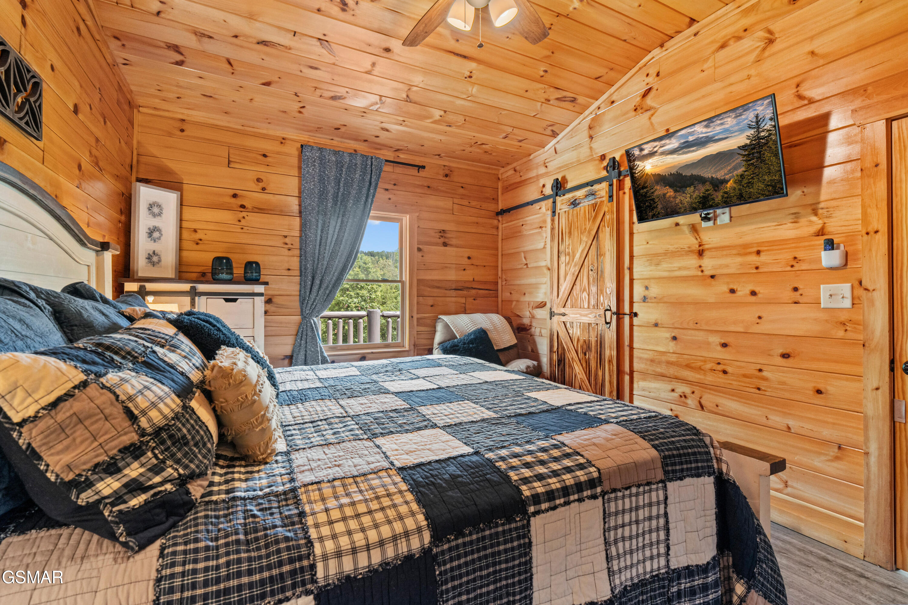 705 Rondayview Lane Sevierville TN 37876