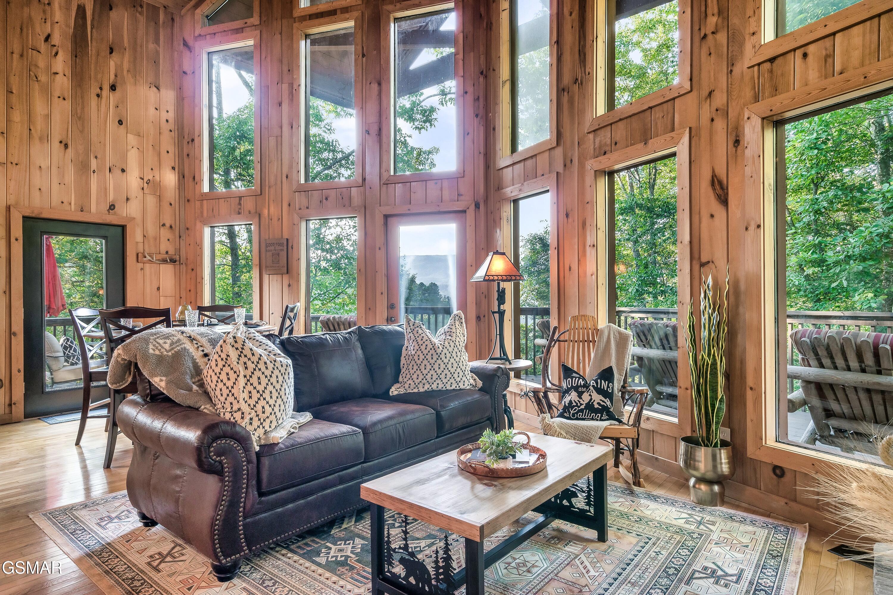 2321 High Top Loop Sevierville TN 37862