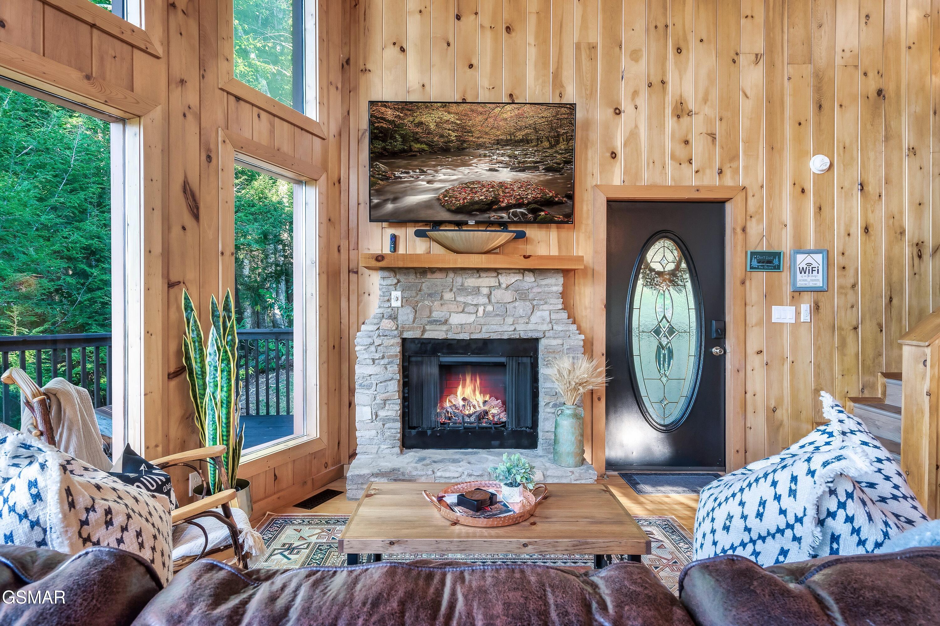 2321 High Top Loop Sevierville TN 37862