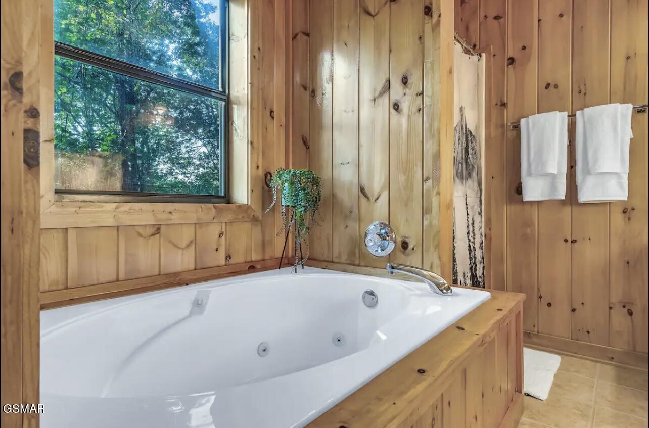 2321 High Top Loop Sevierville TN 37862