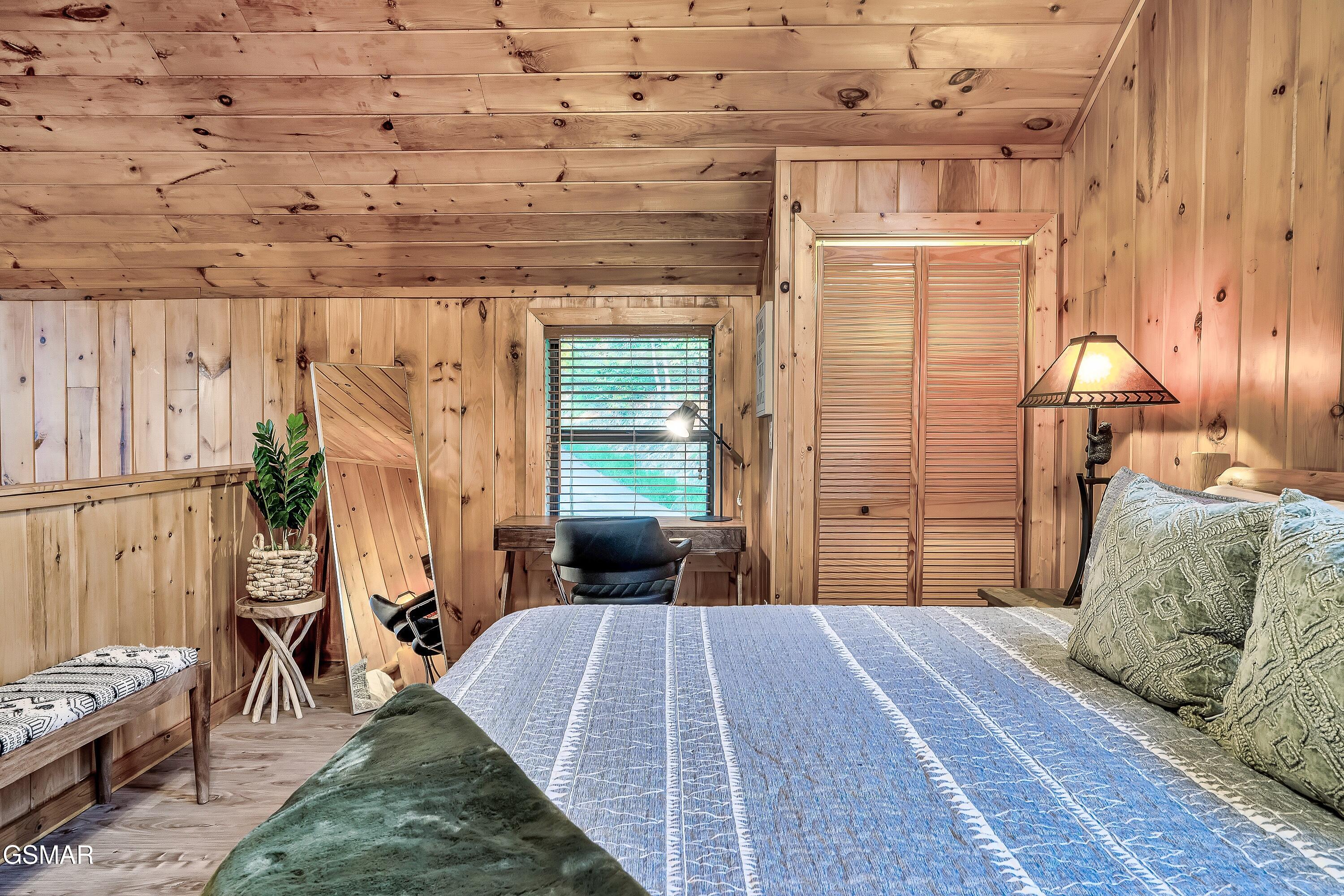 2321 High Top Loop Sevierville TN 37862