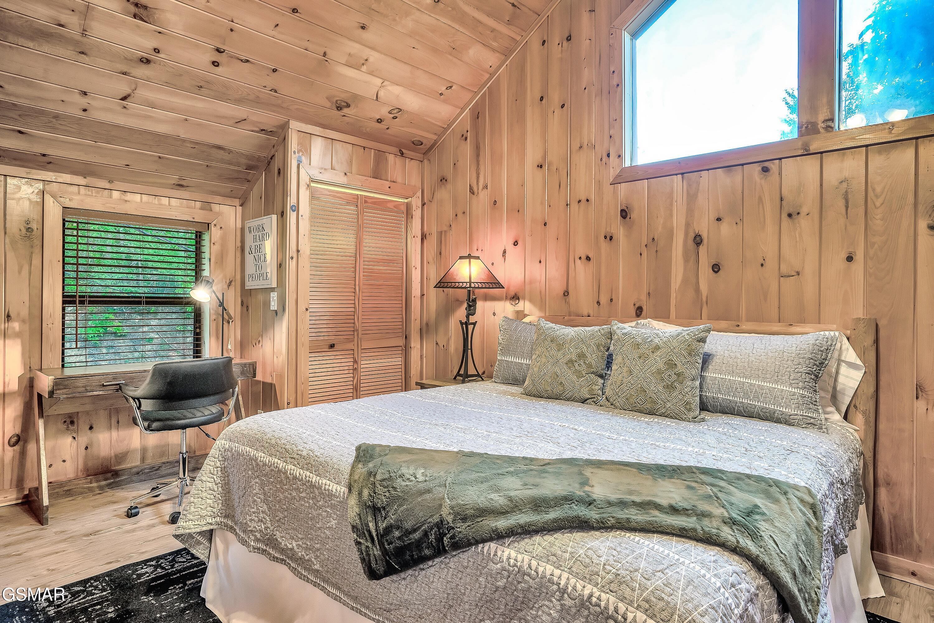 2321 High Top Loop Sevierville TN 37862