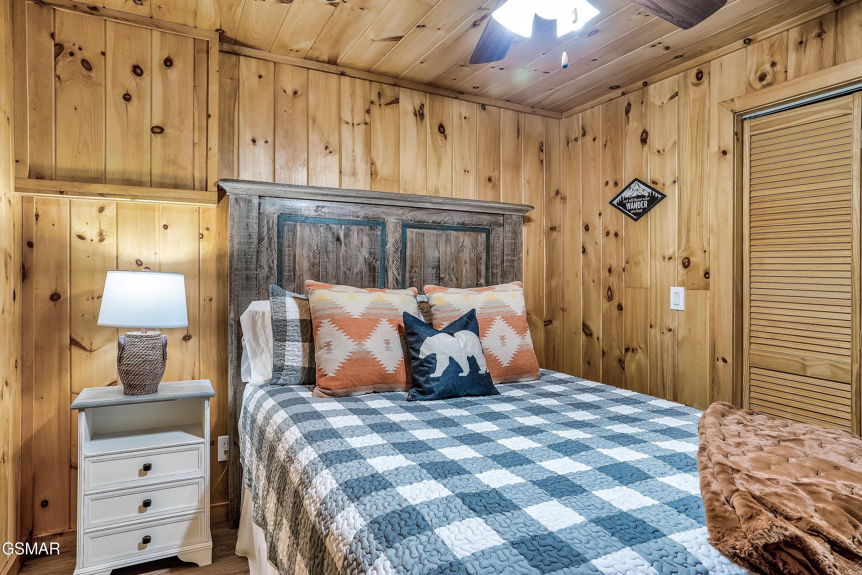 2321 High Top Loop Sevierville TN 37862