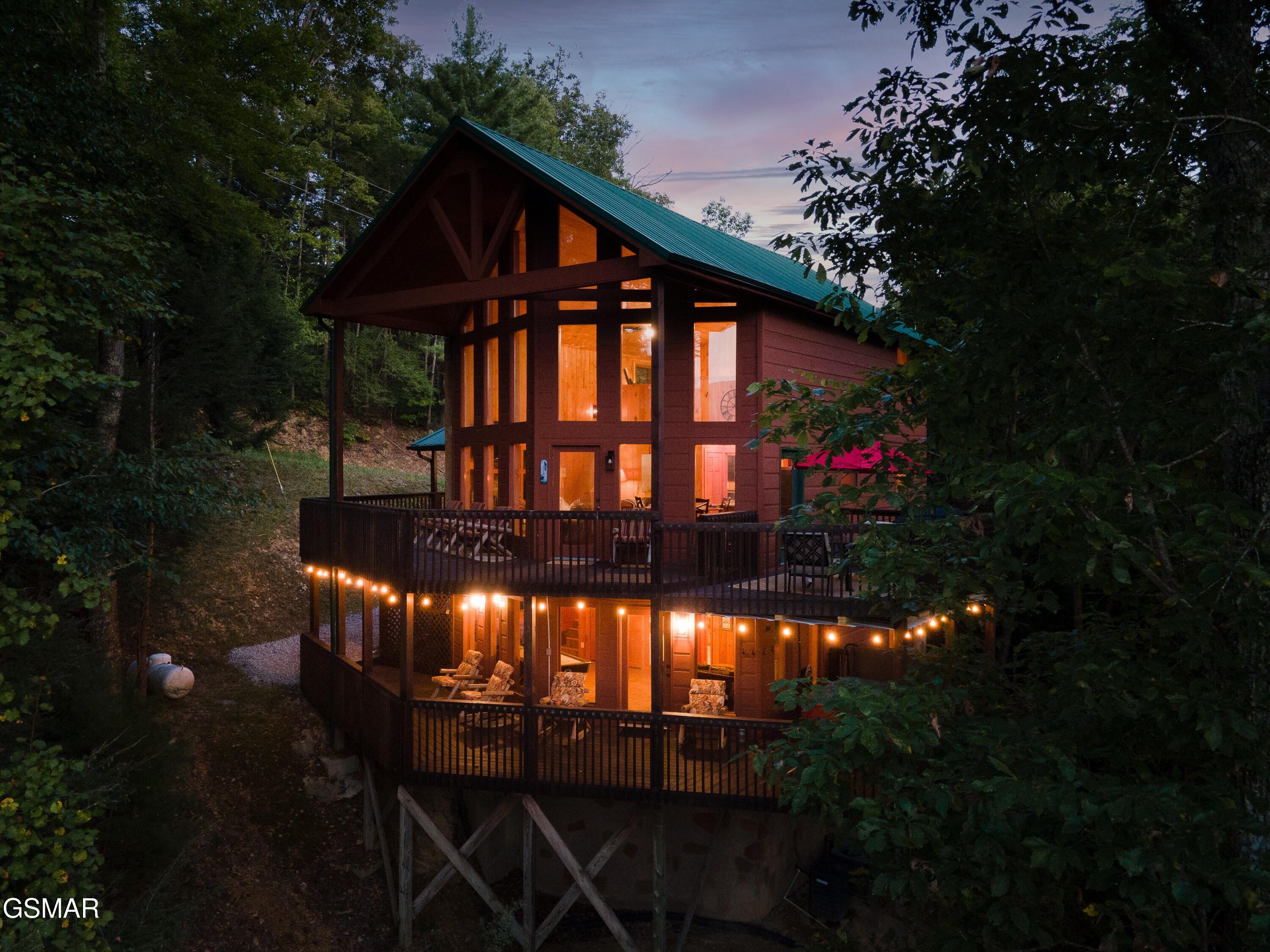 2321 High Top Loop Sevierville TN 37862