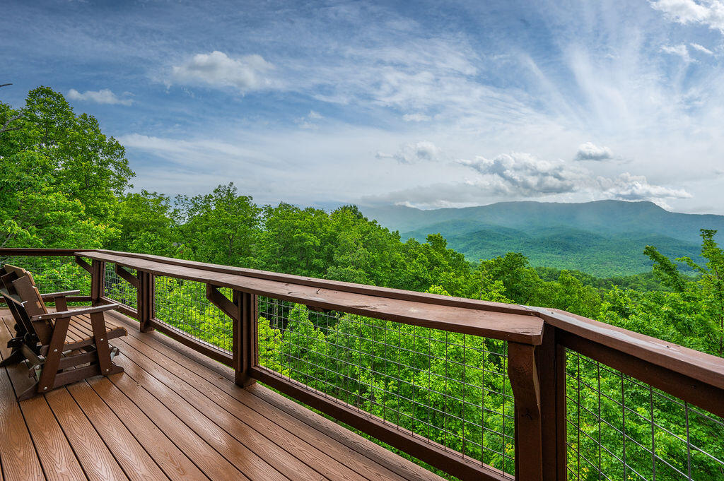725 Big Bear Ridge Road Gatlinburg TN 37738