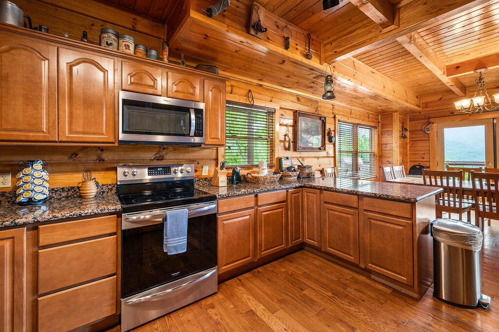 725 Big Bear Ridge Road Gatlinburg TN 37738